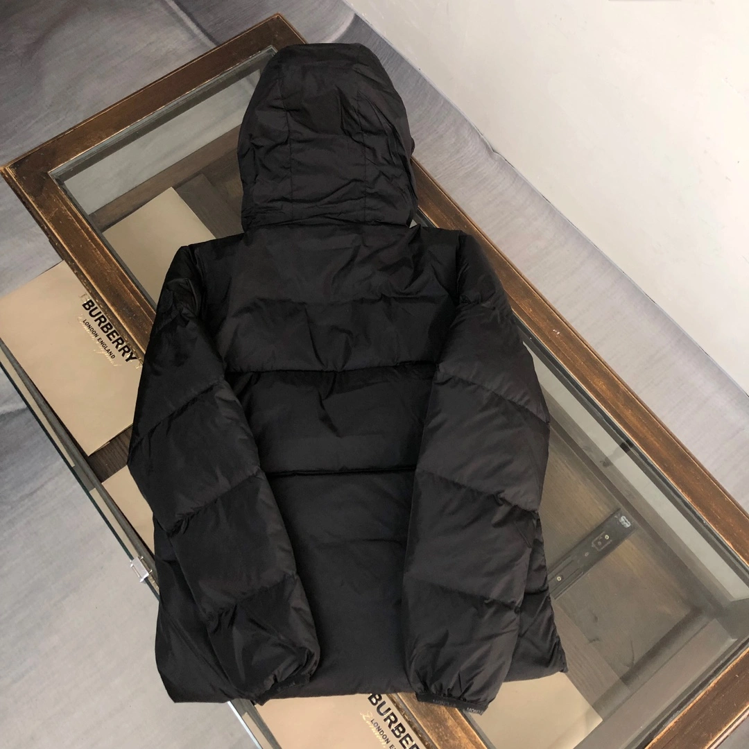 MultiPurpose Moncler Down Jackets 146404