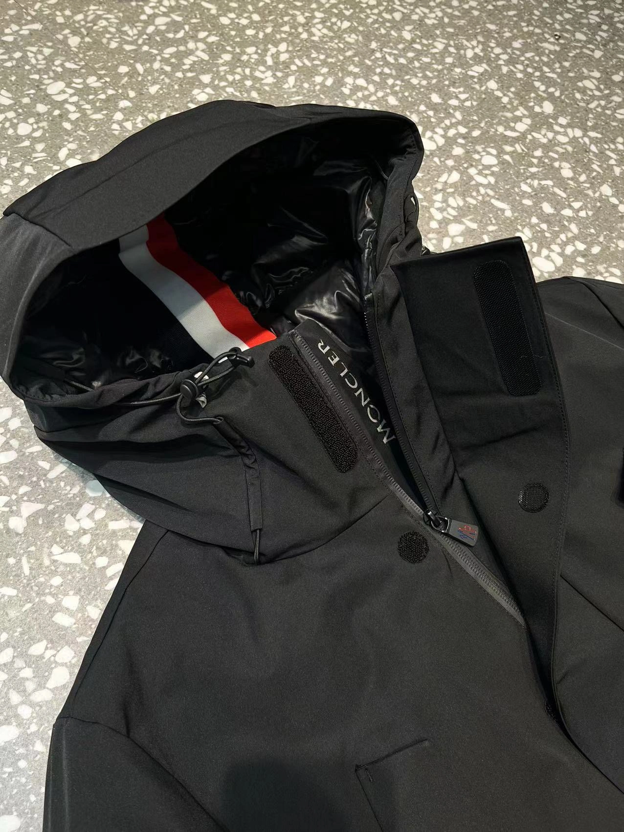Elegant Moncler Down Jackets 146400