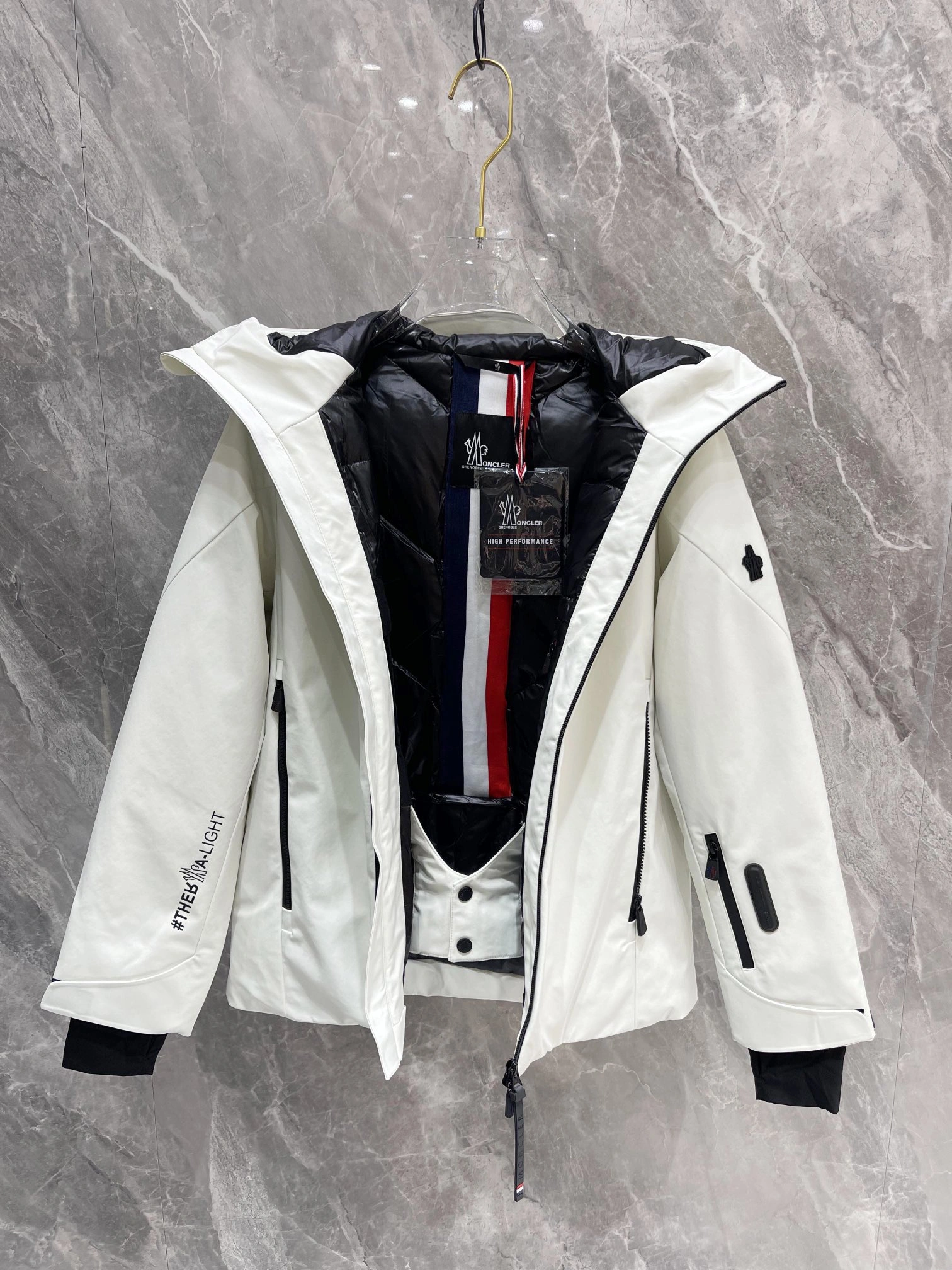 Comfortable Moncler Down Jackets 146406