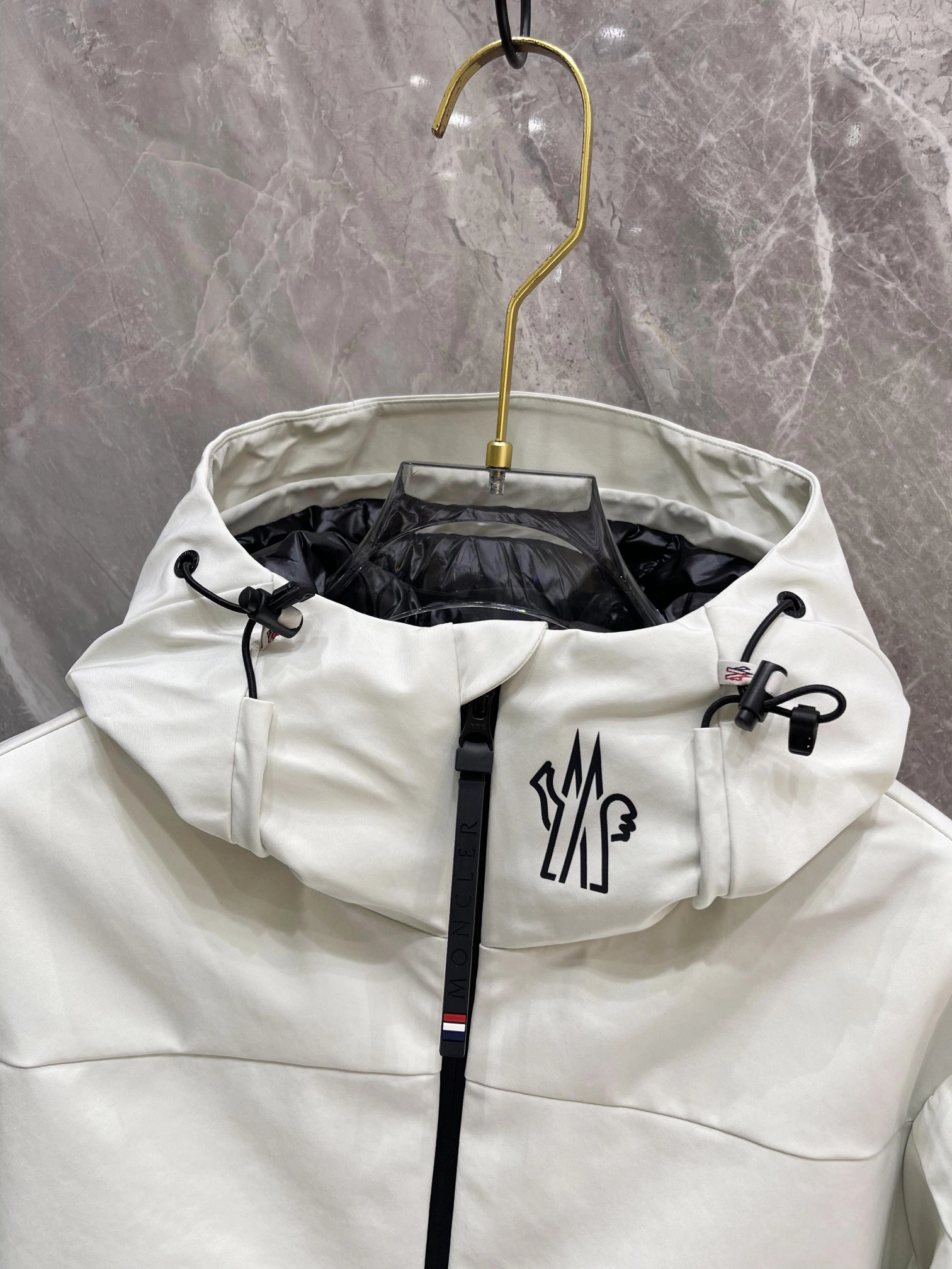 Comfortable Moncler Down Jackets 146406