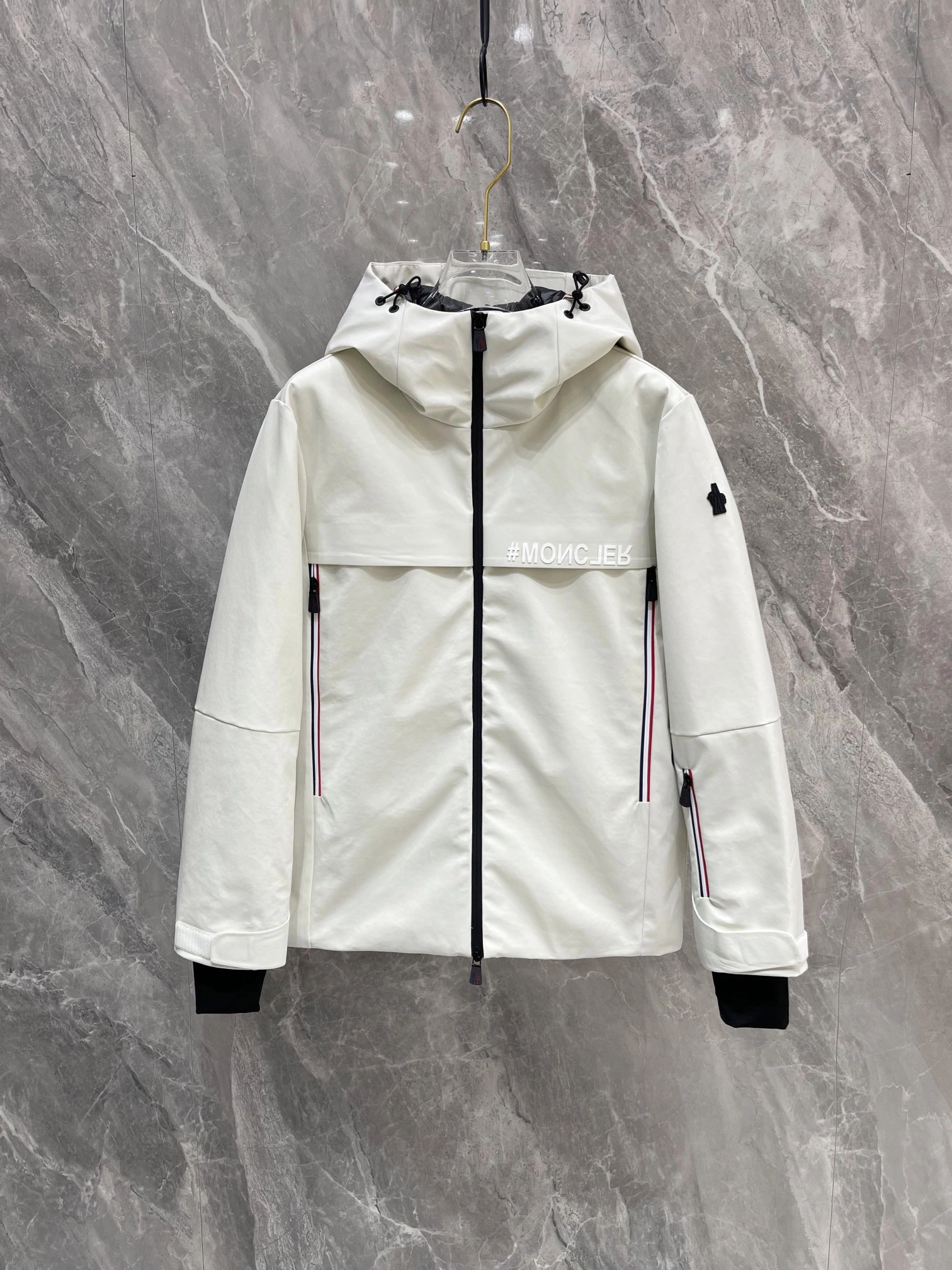 Moncler Down Jackets AllSeason 146396
