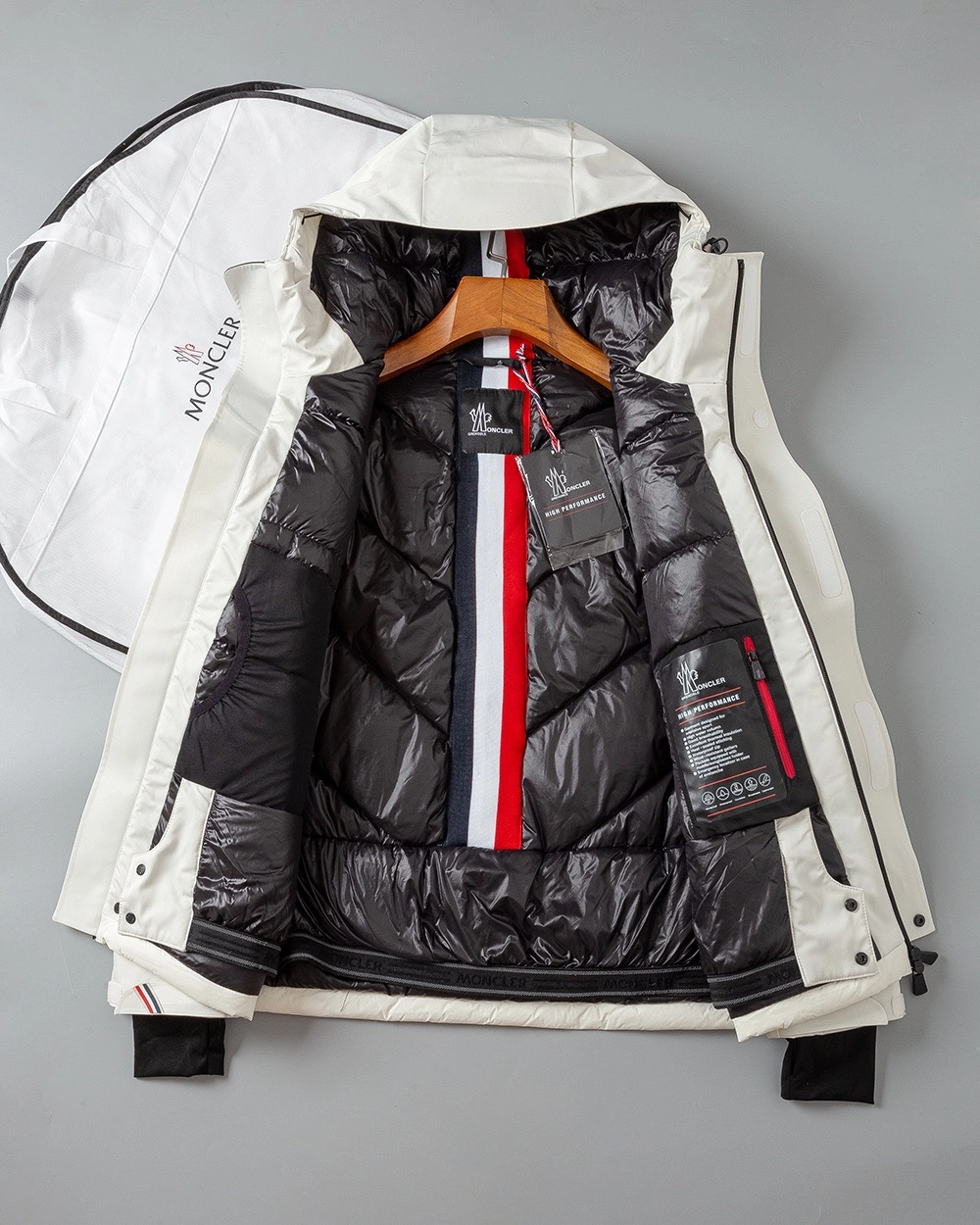 TravelReady Moncler Down Jackets 146394