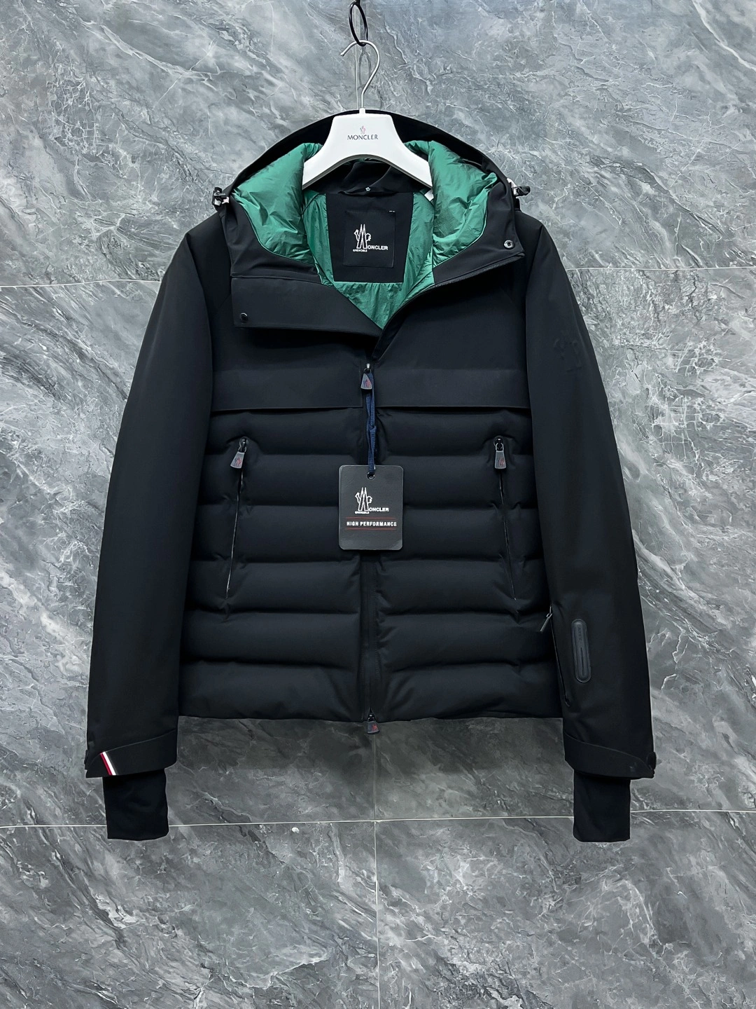 Moncler Down Jackets StreetReady 146431