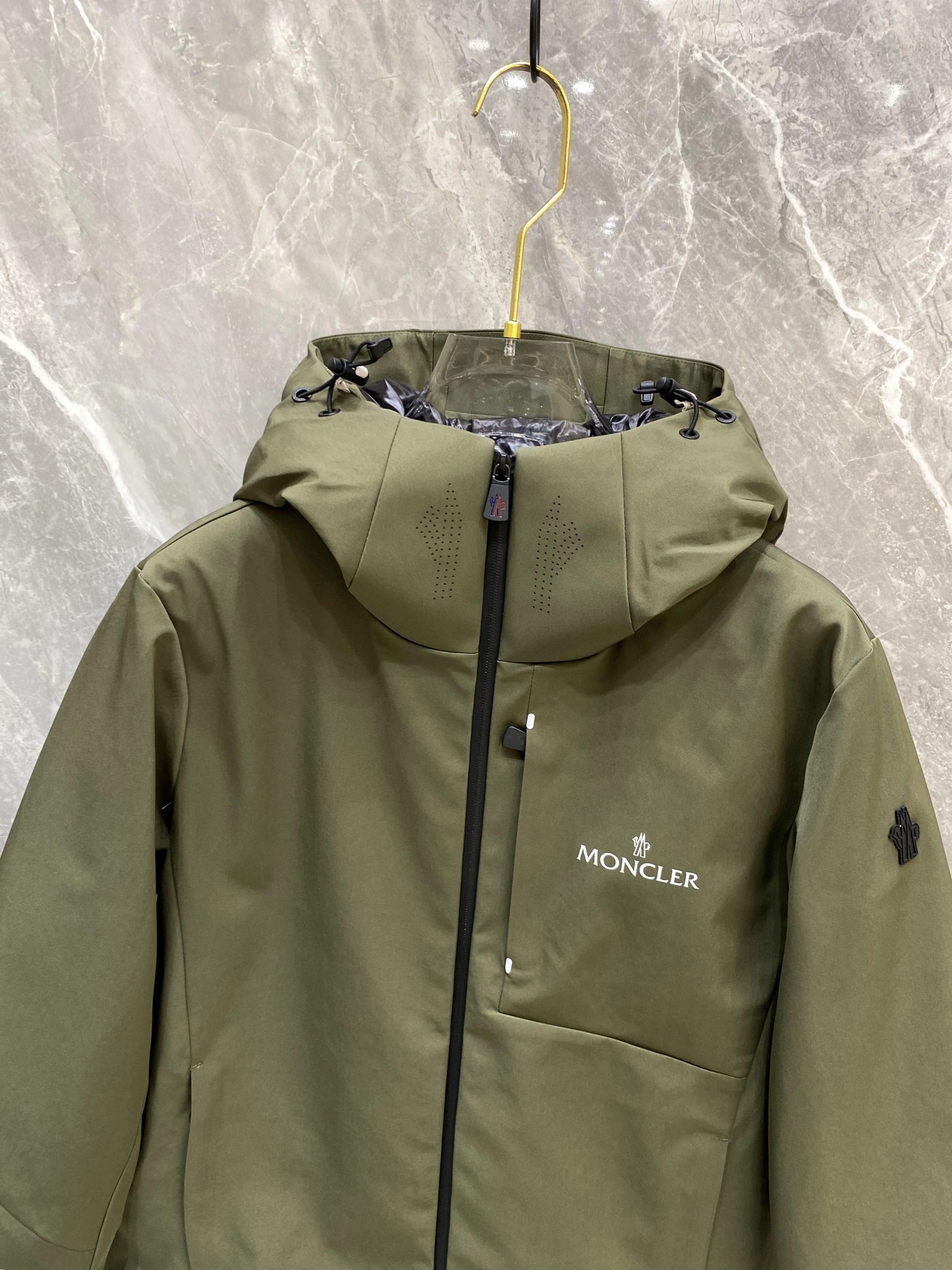 Moncler Down Jackets Tailored 146393