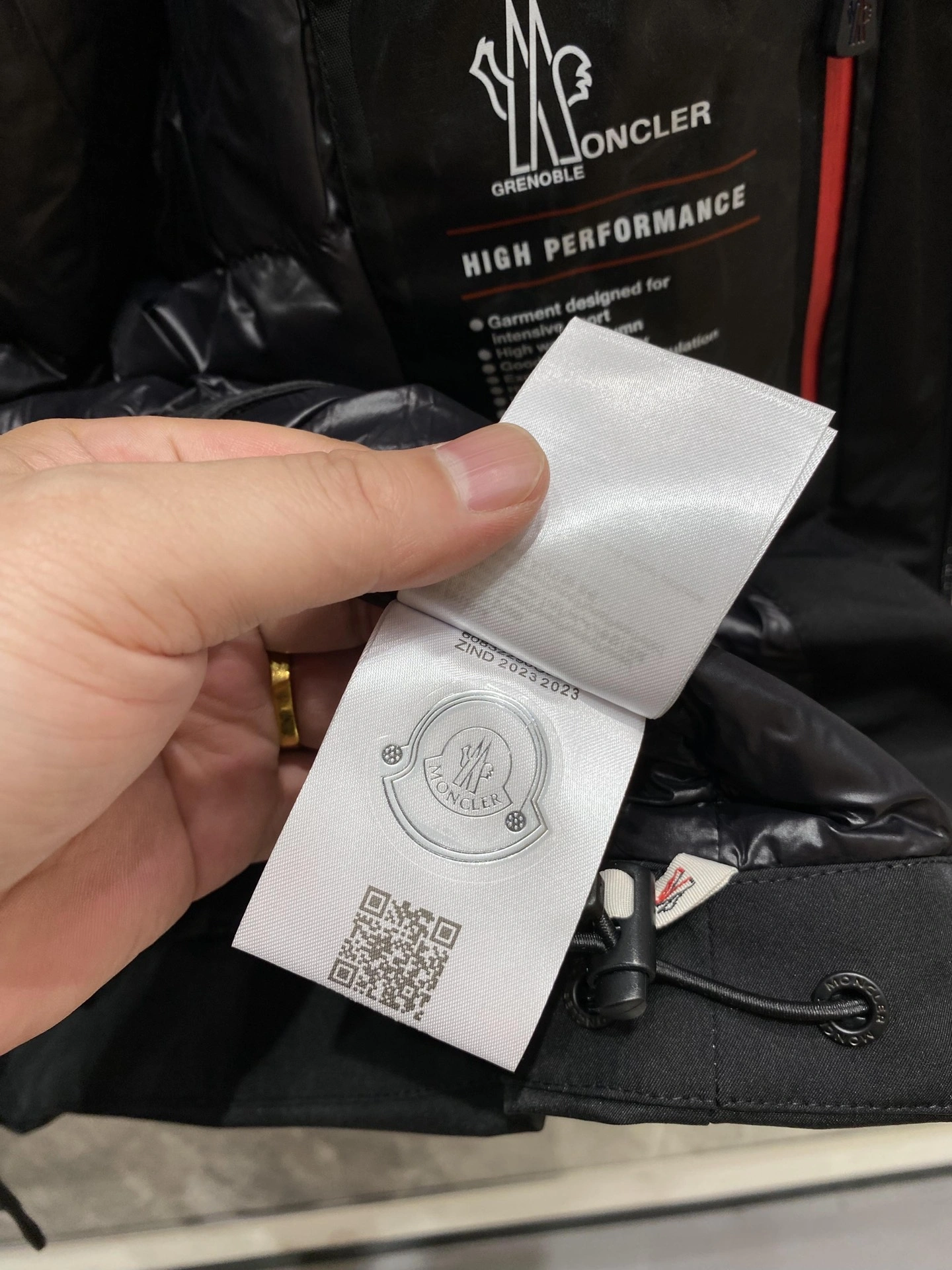 TravelReady Moncler Down Jackets 146391