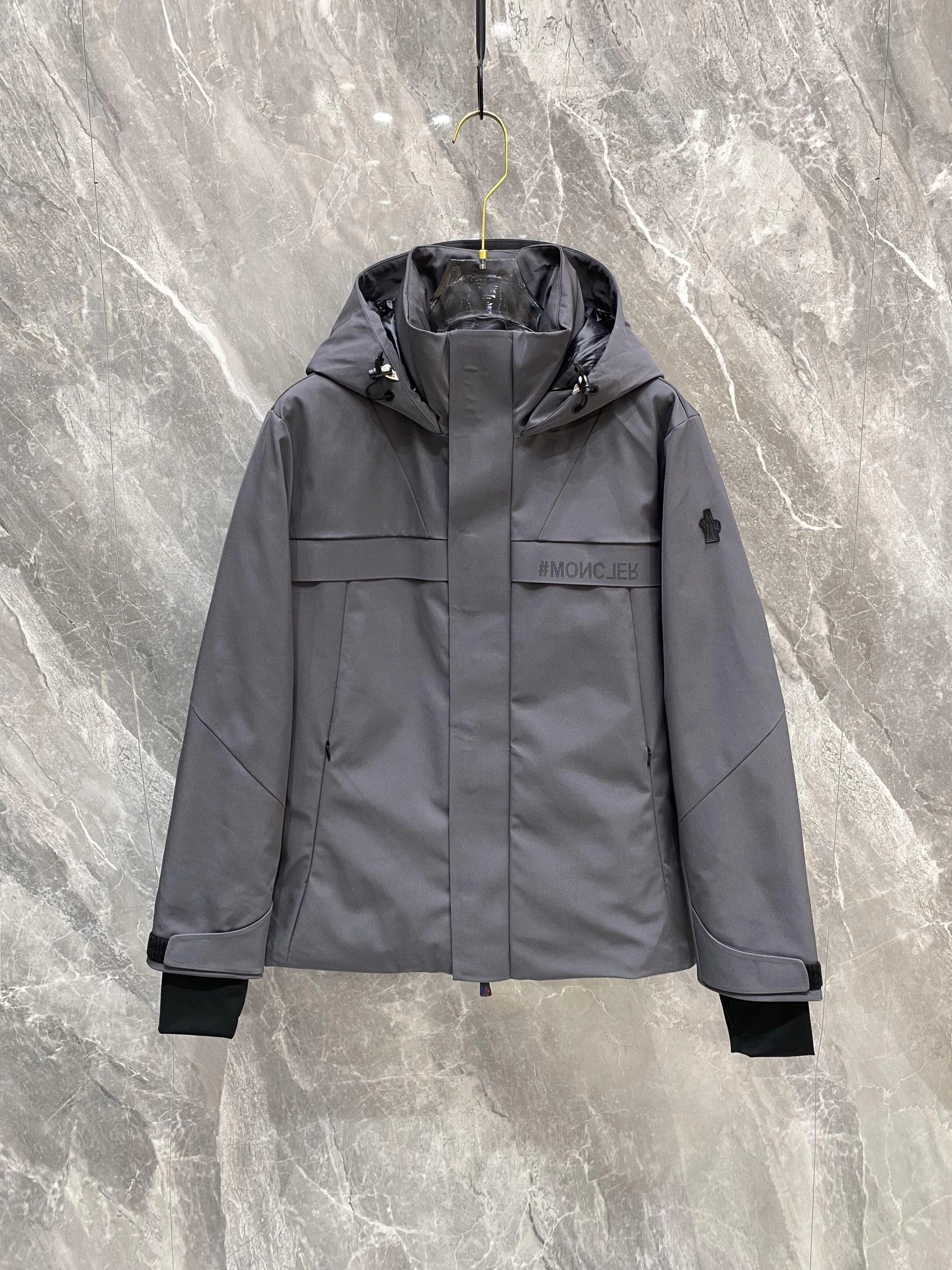 TimelessDesign Moncler Down Jackets 146390