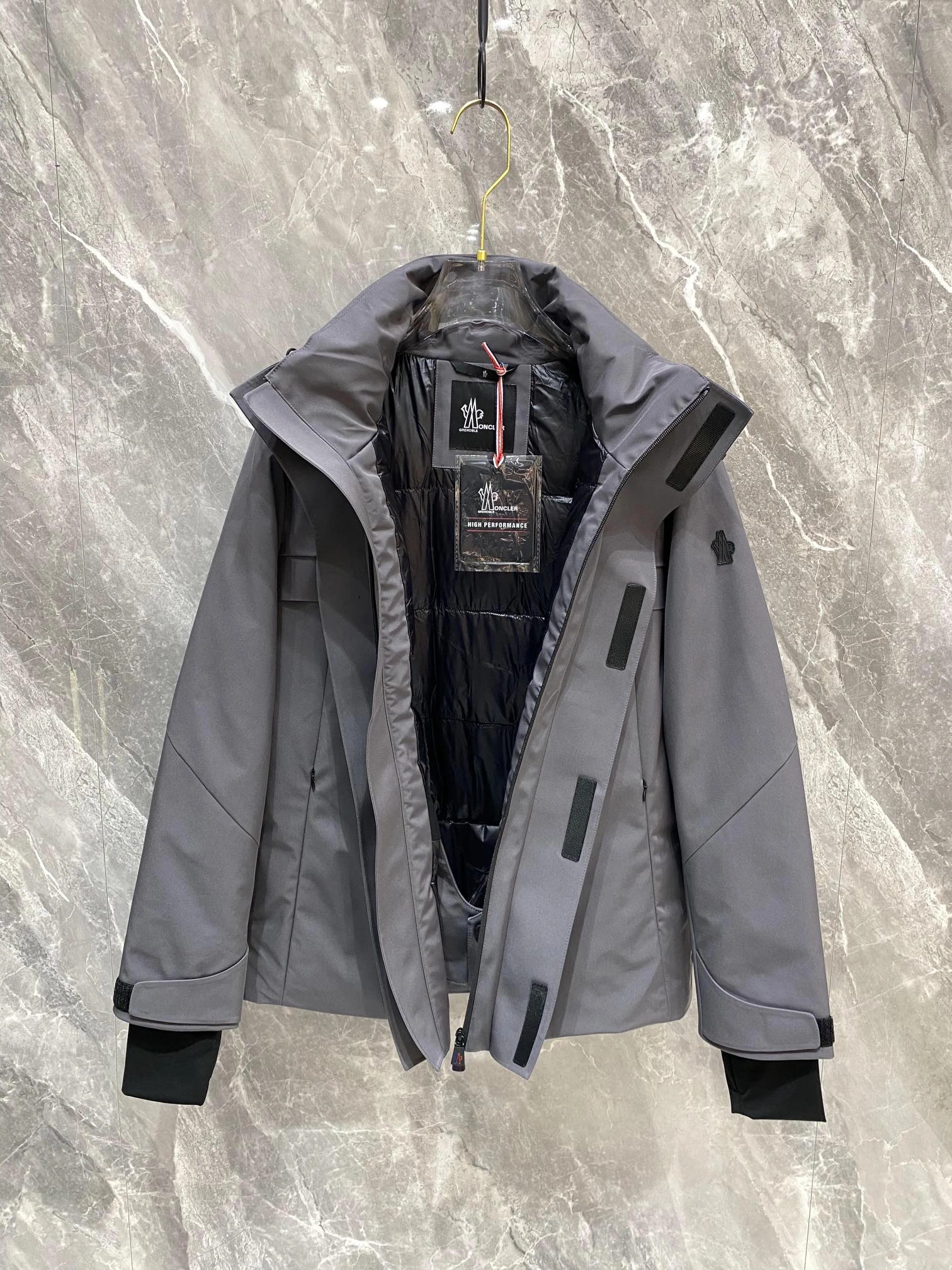 TimelessDesign Moncler Down Jackets 146390