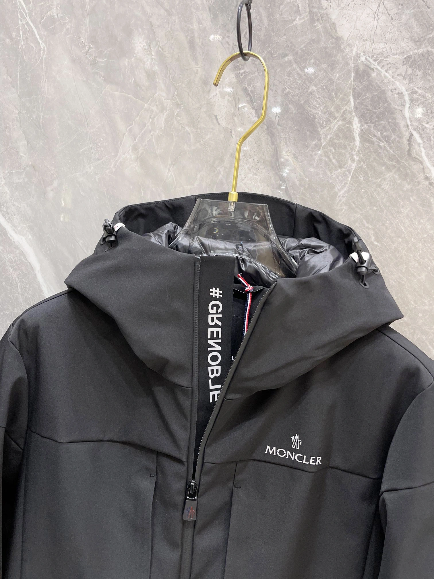 TravelReady Moncler Down Jackets 146389