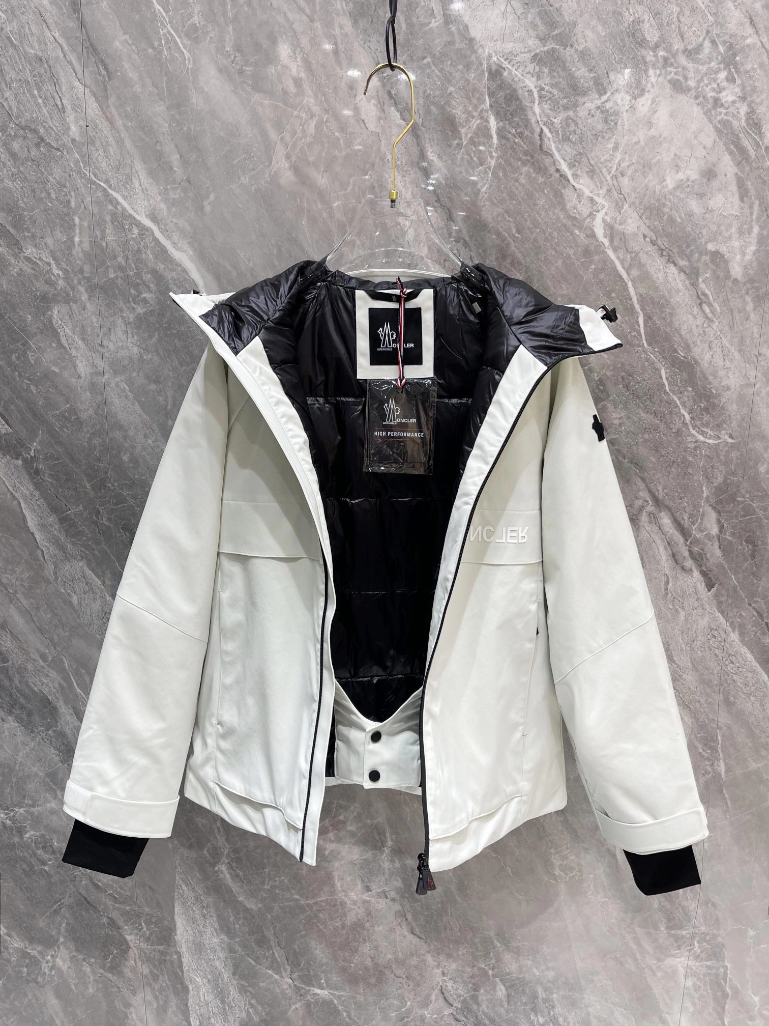 Moncler Down Jackets Practical 146383