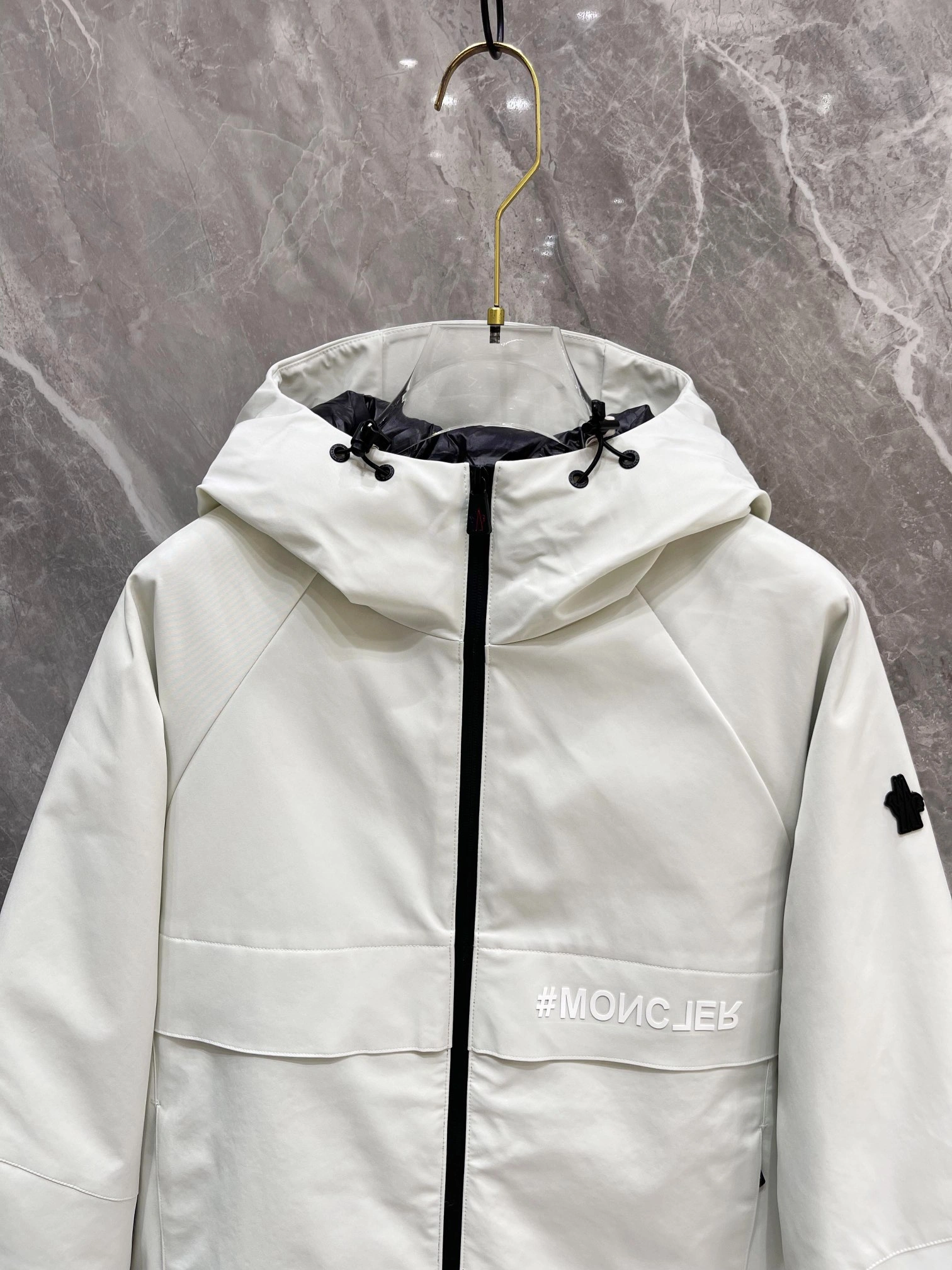 Moncler Down Jackets Practical 146383