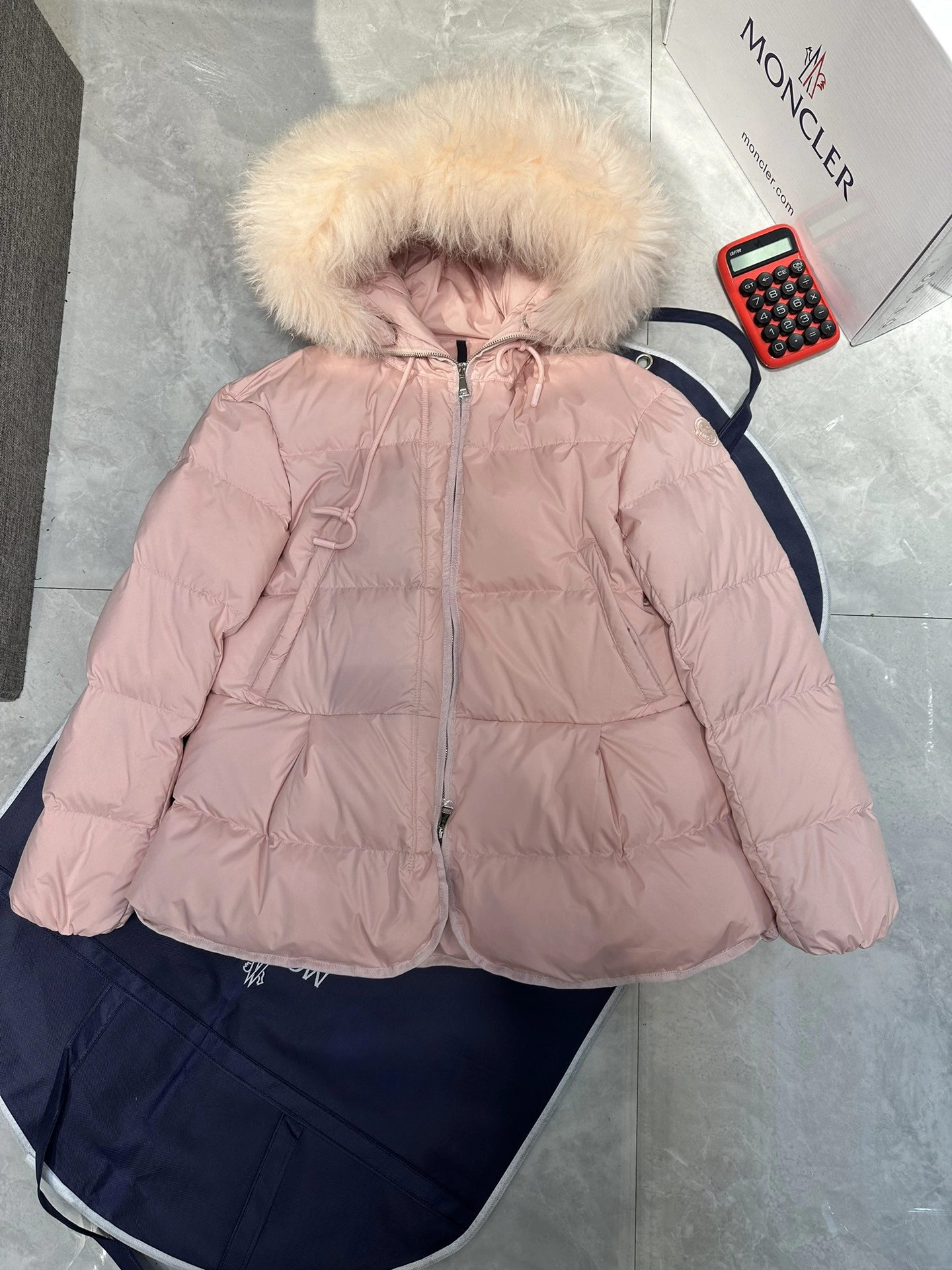 Tailored Moncler Down Jackets 146371