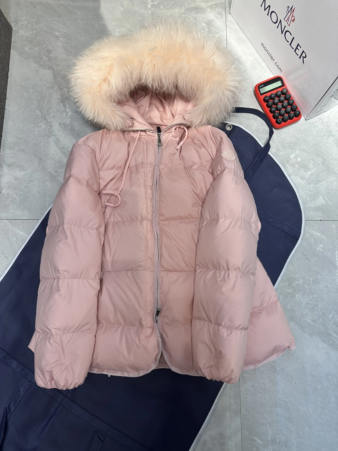 Tailored Moncler Down Jackets 146371