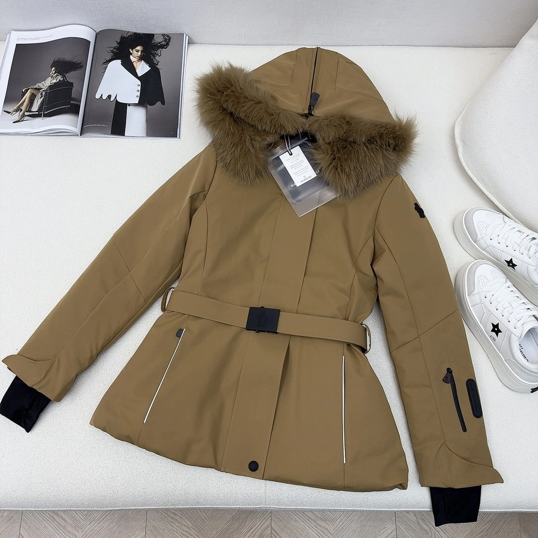EyeCatching Moncler Down Jackets 146367