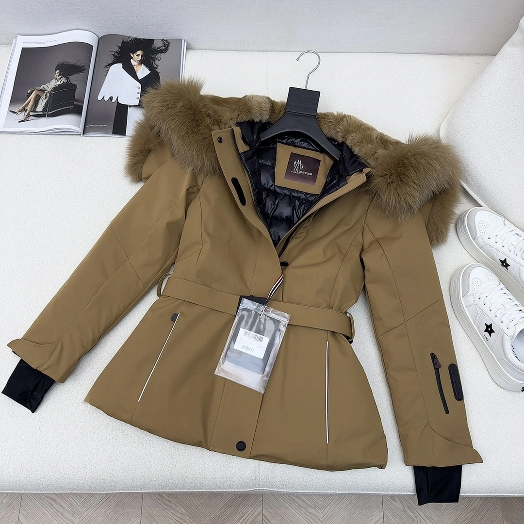 EyeCatching Moncler Down Jackets 146367