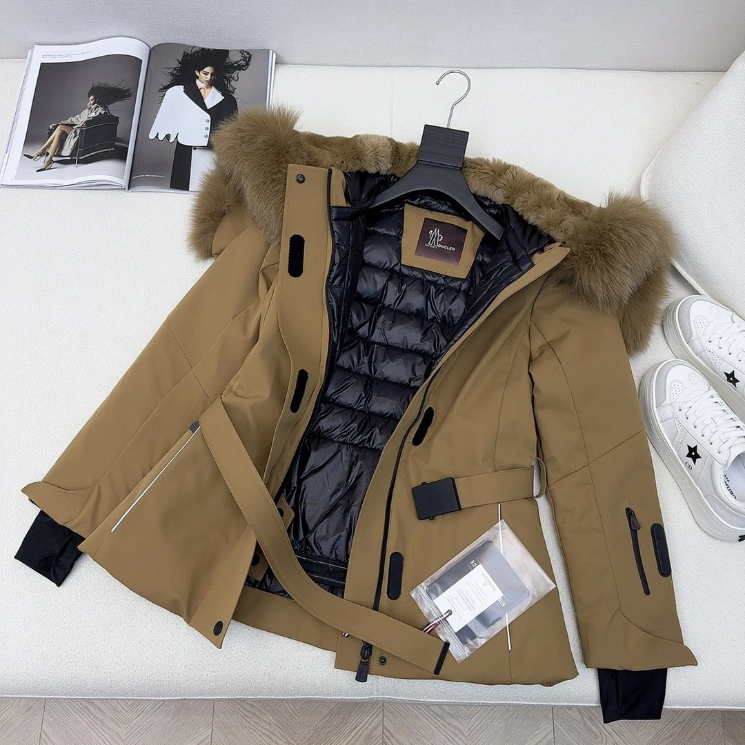 EyeCatching Moncler Down Jackets 146367