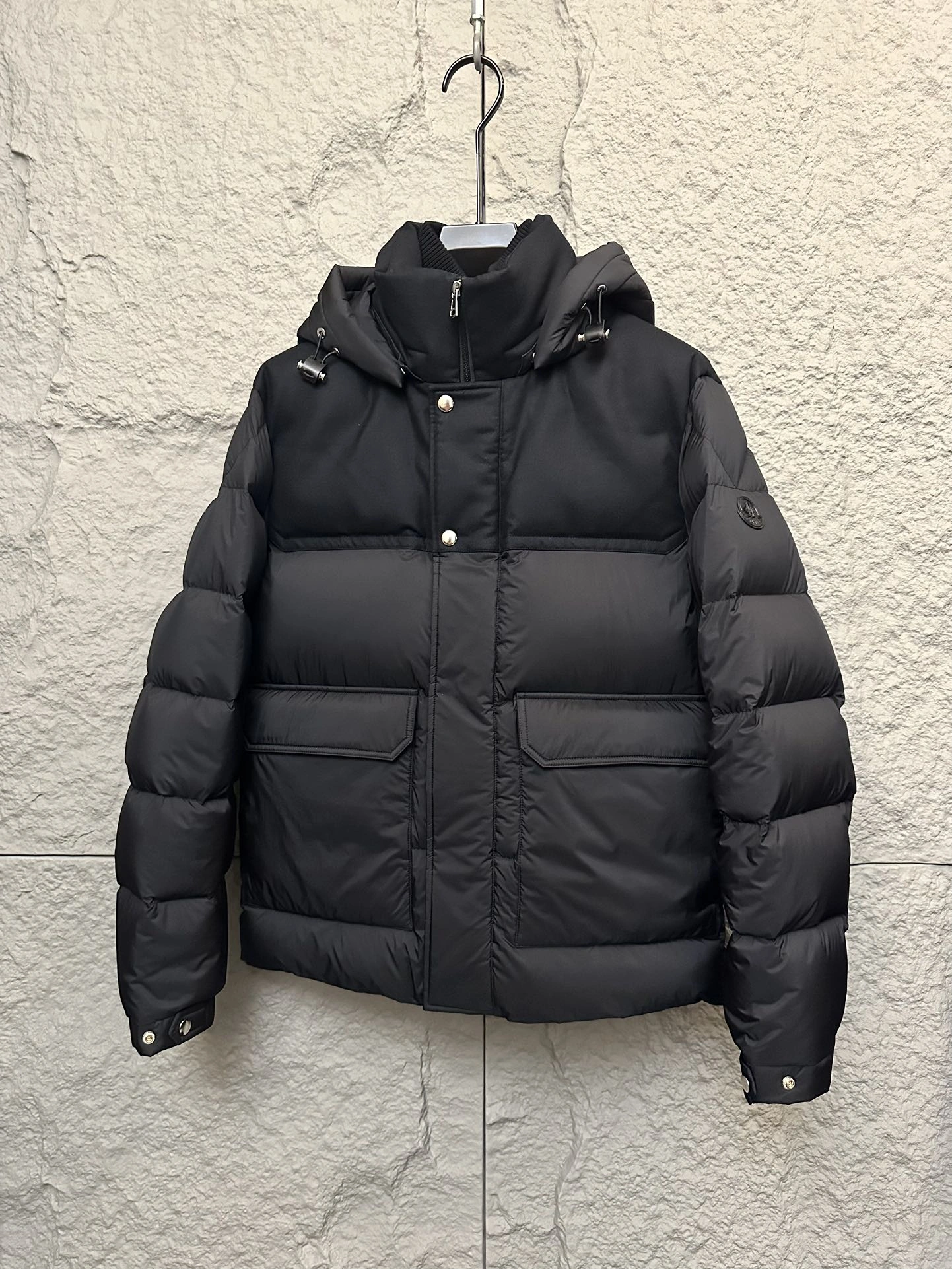 HighPerformance Moncler Down Jackets 146370