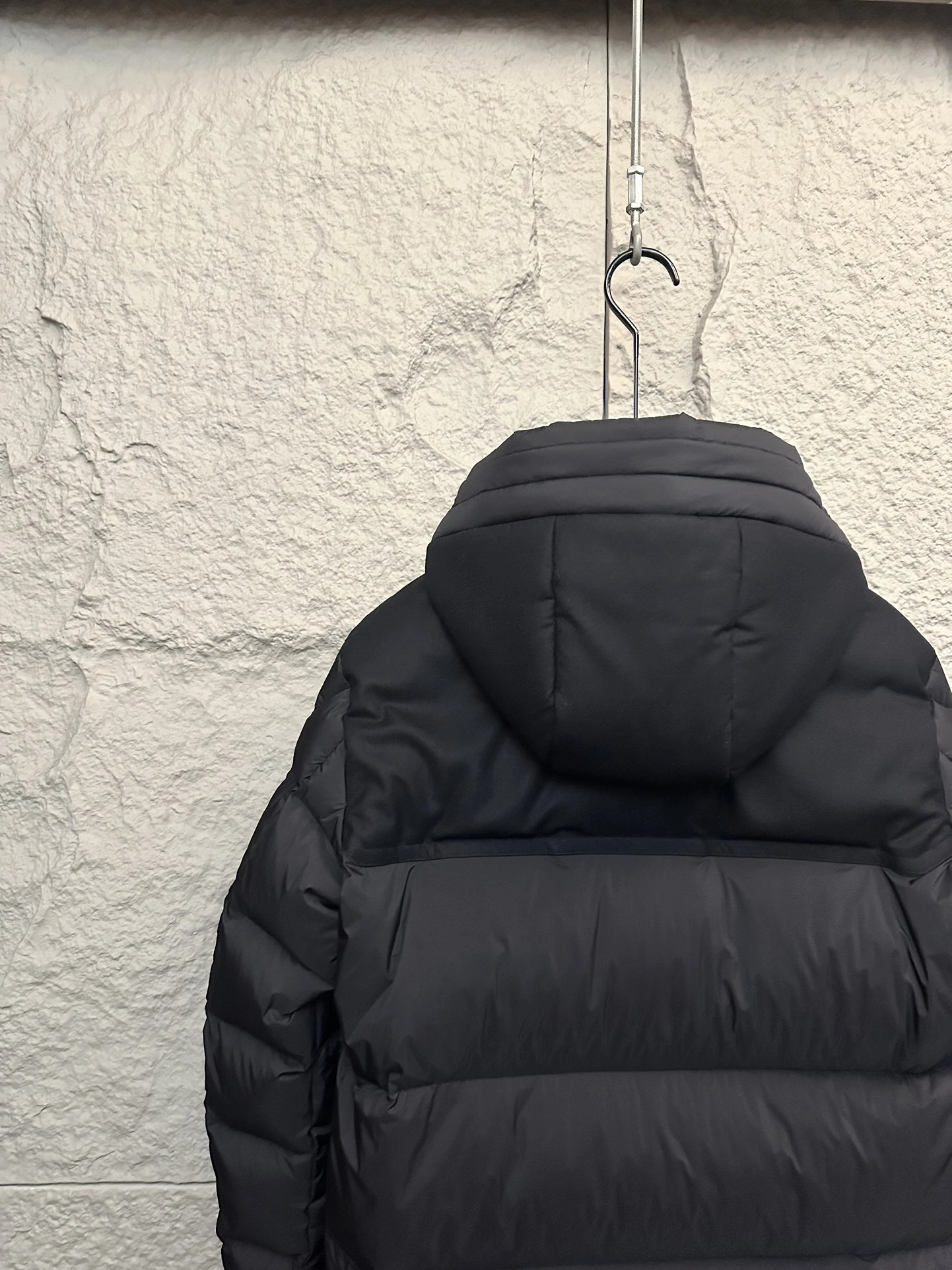 HighPerformance Moncler Down Jackets 146370