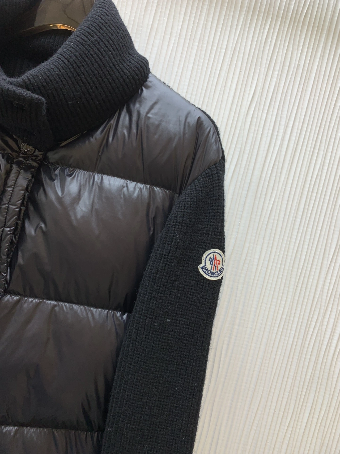 Moncler Down Jackets ComfortFit 146376