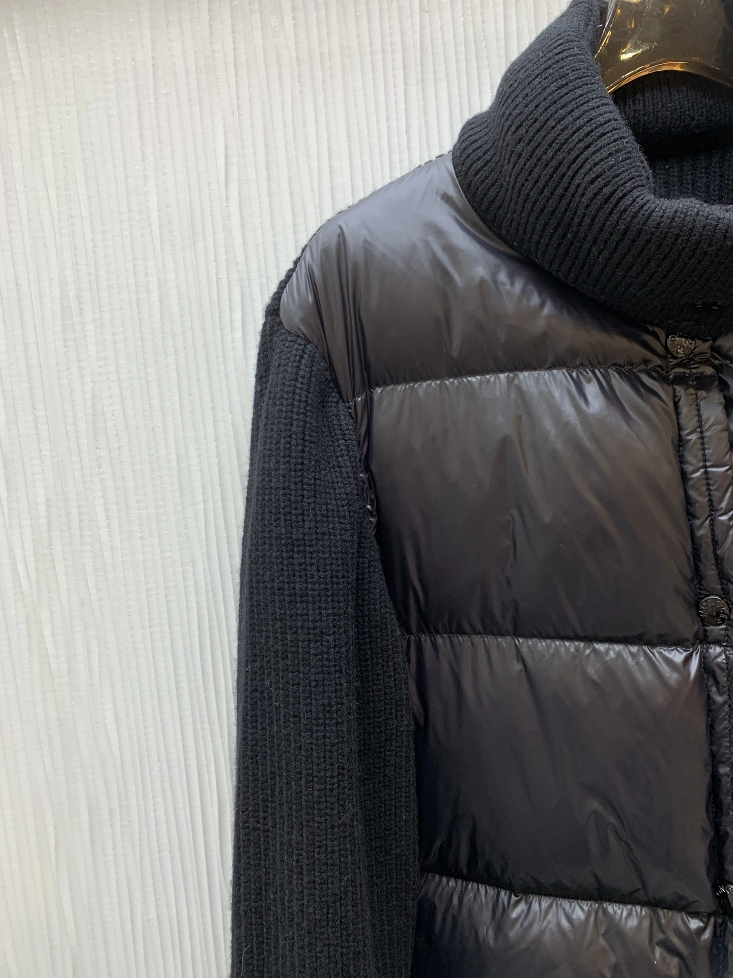 Moncler Down Jackets ComfortFit 146376