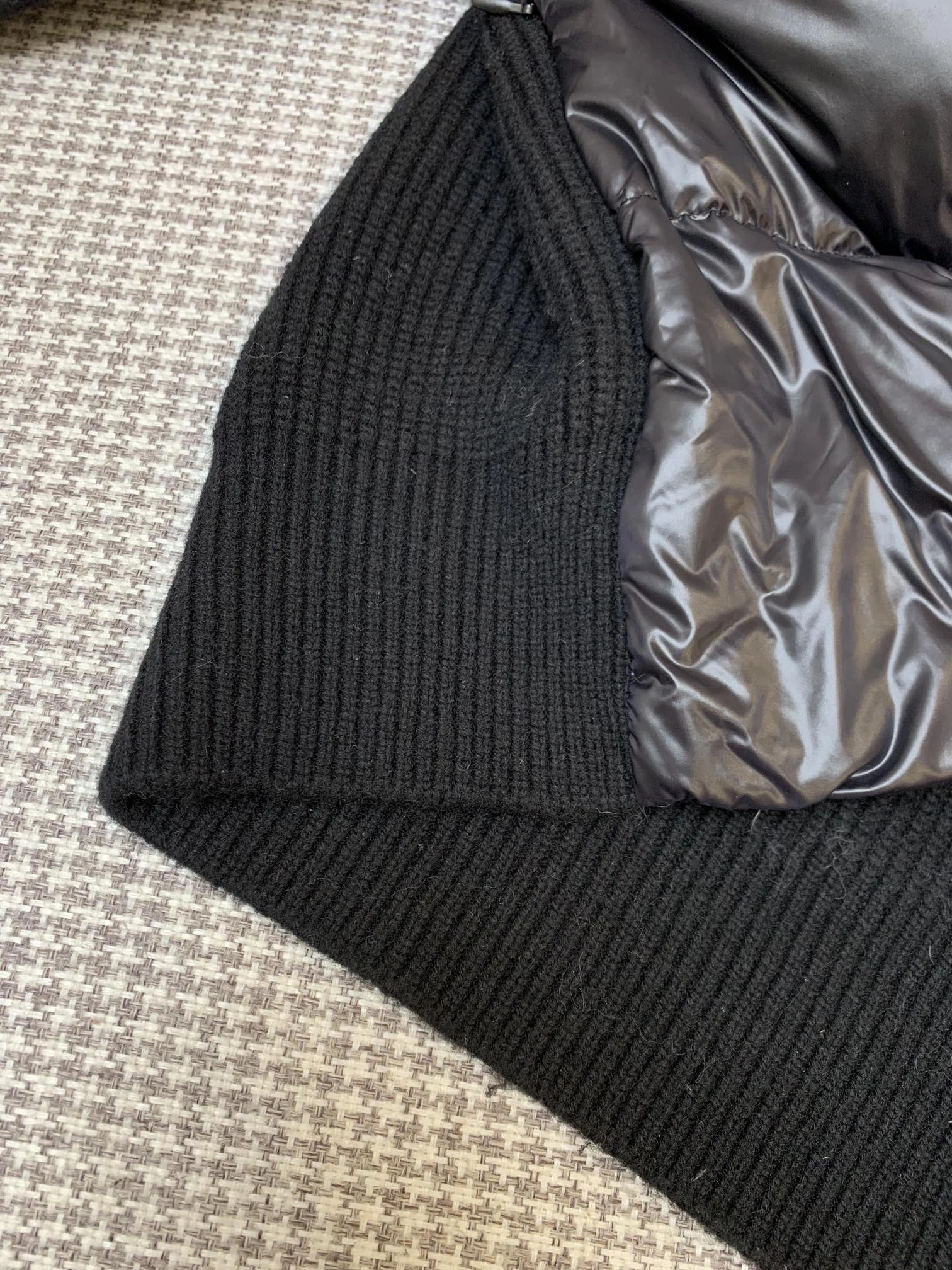 Moncler Down Jackets ComfortFit 146376