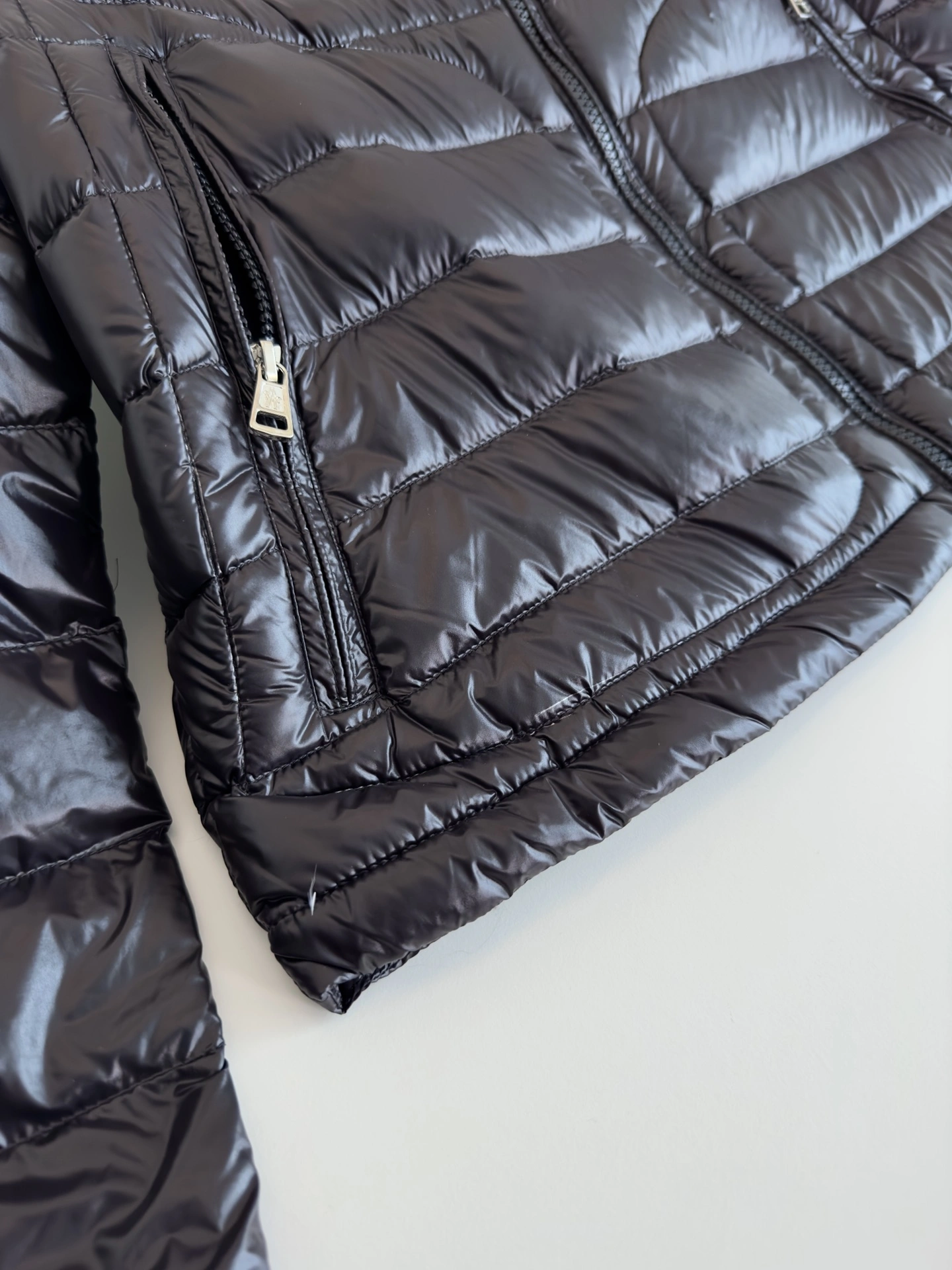 Moncler Down Jackets Durable 146384
