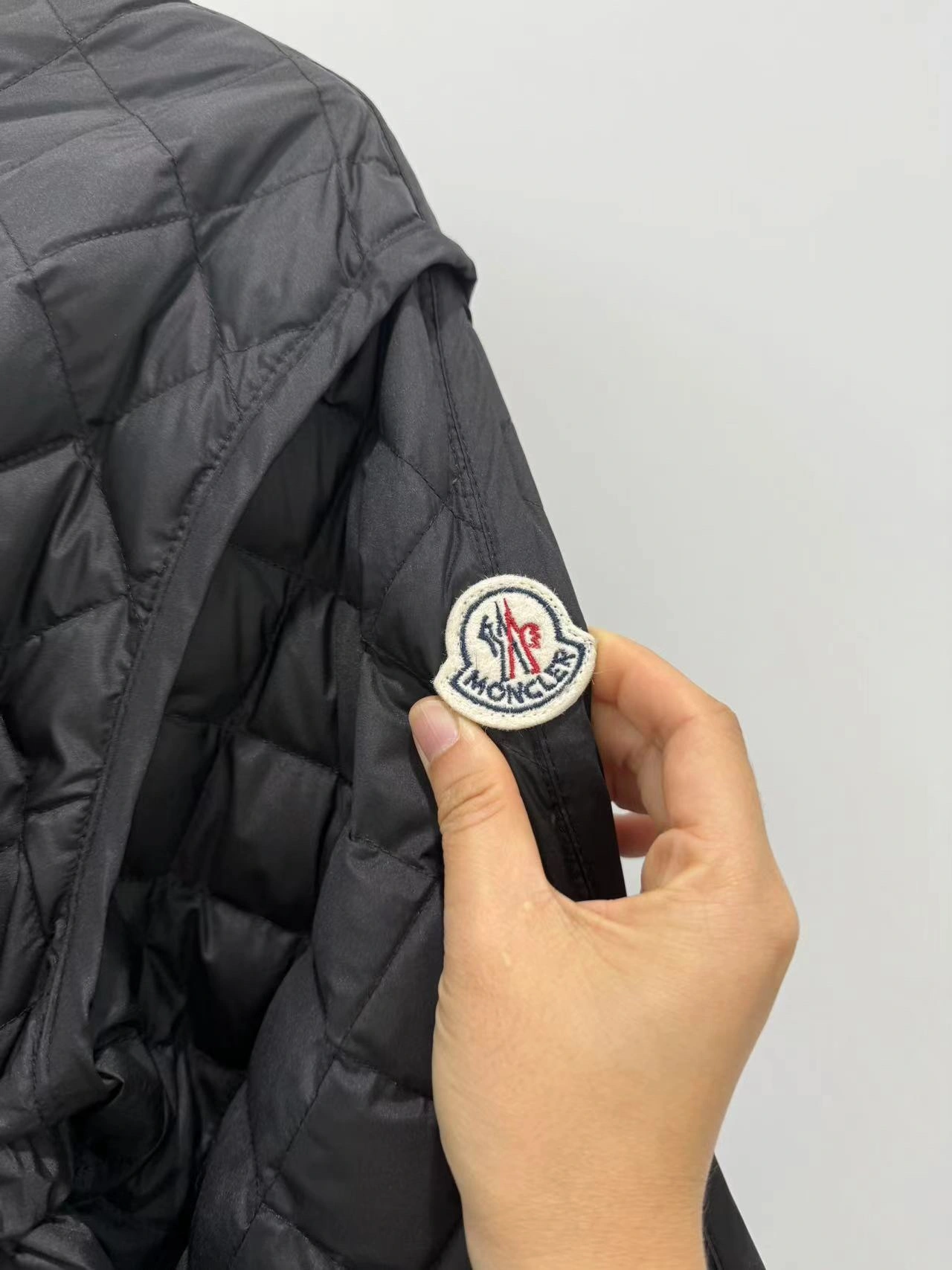Moncler Down Jackets SoftTouch 146358