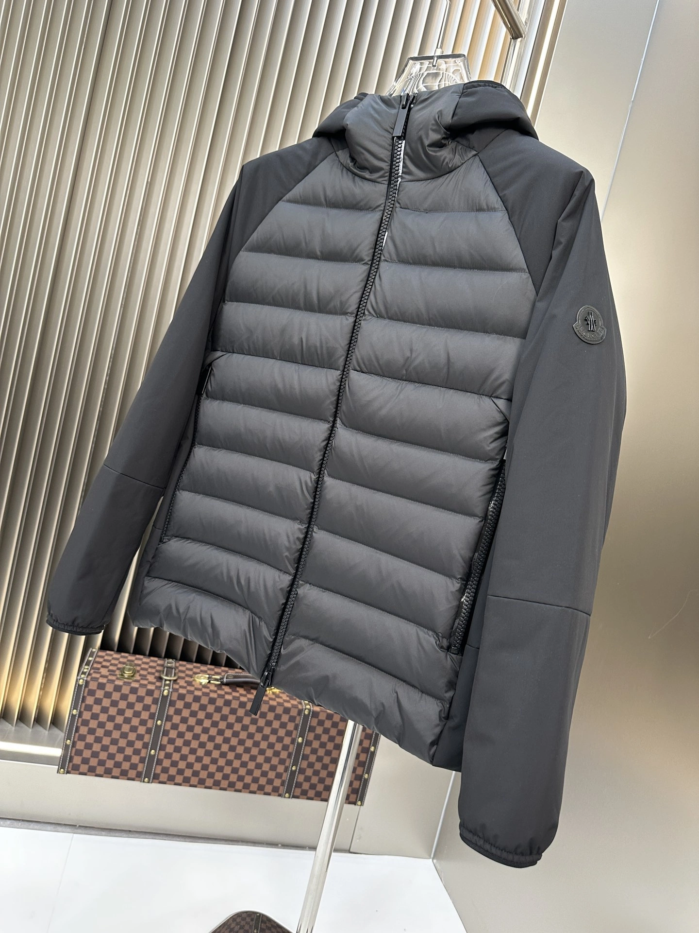UrbanChic Moncler Down Jackets 146380