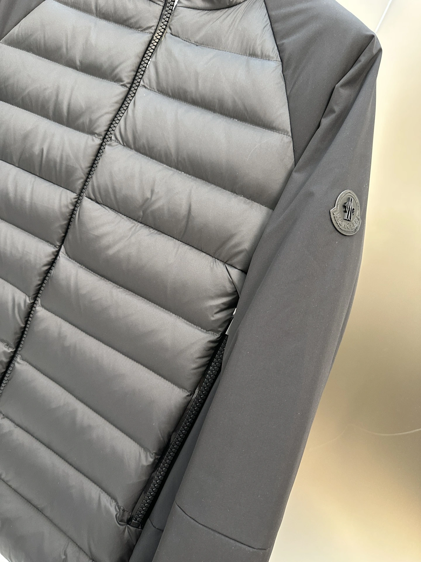 UrbanChic Moncler Down Jackets 146380