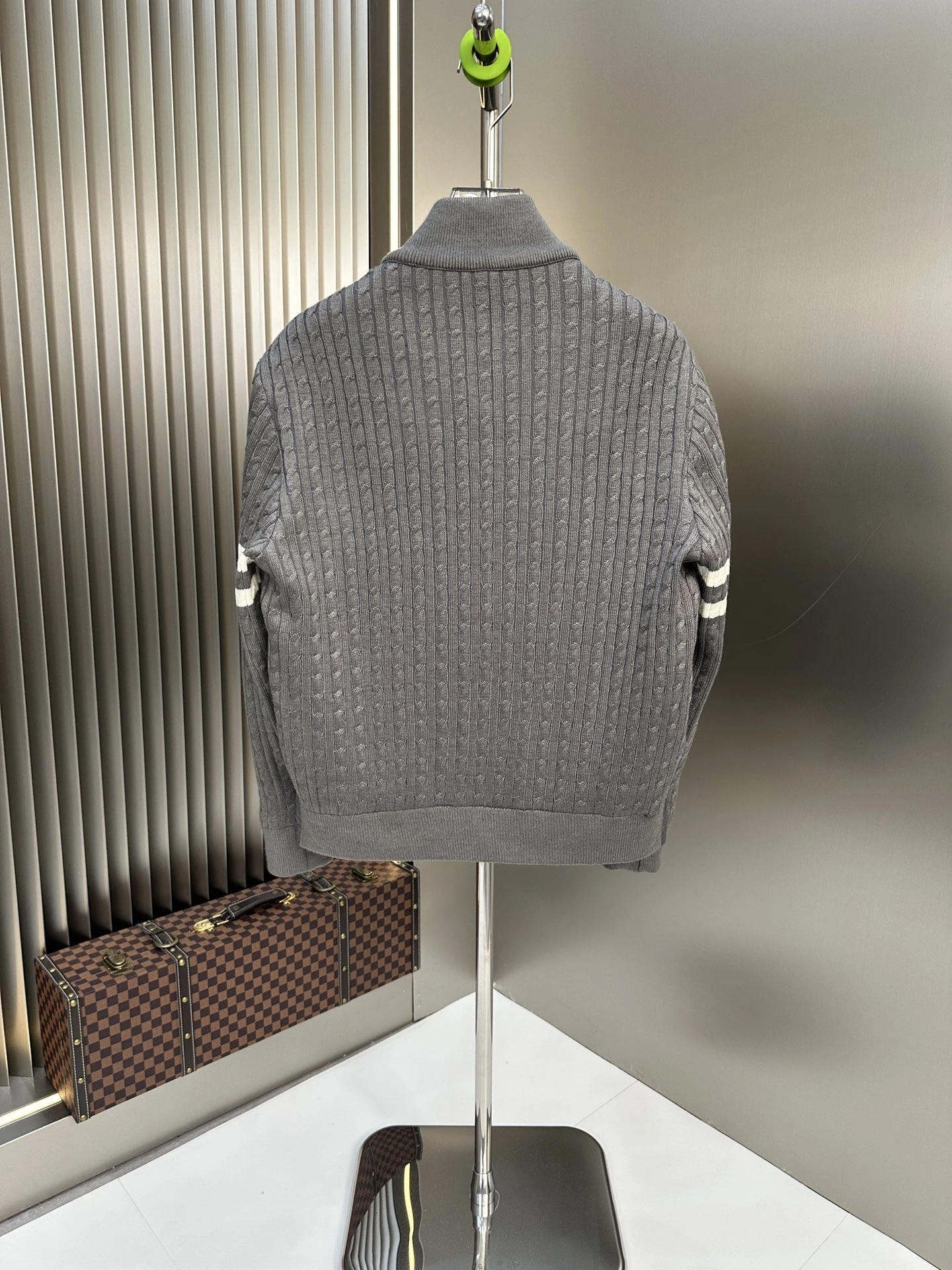 Bold Moncler Down Jackets 146382