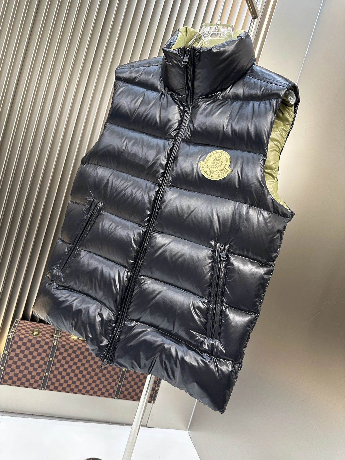 Moncler Down Jackets WaterResistant 146361