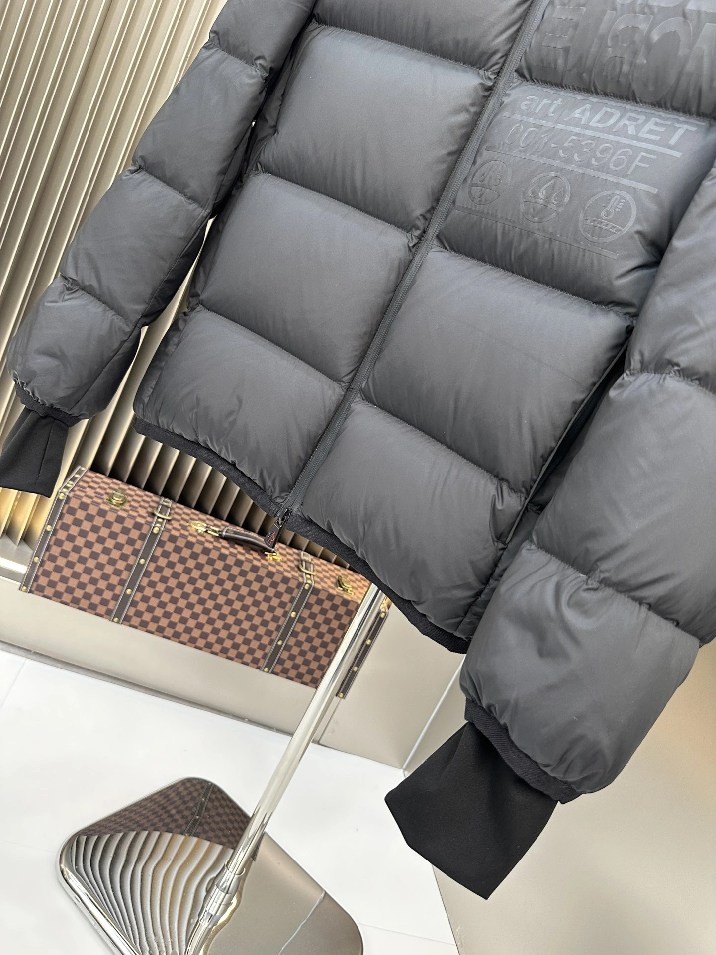Trendsetting Moncler Down Jackets 146369