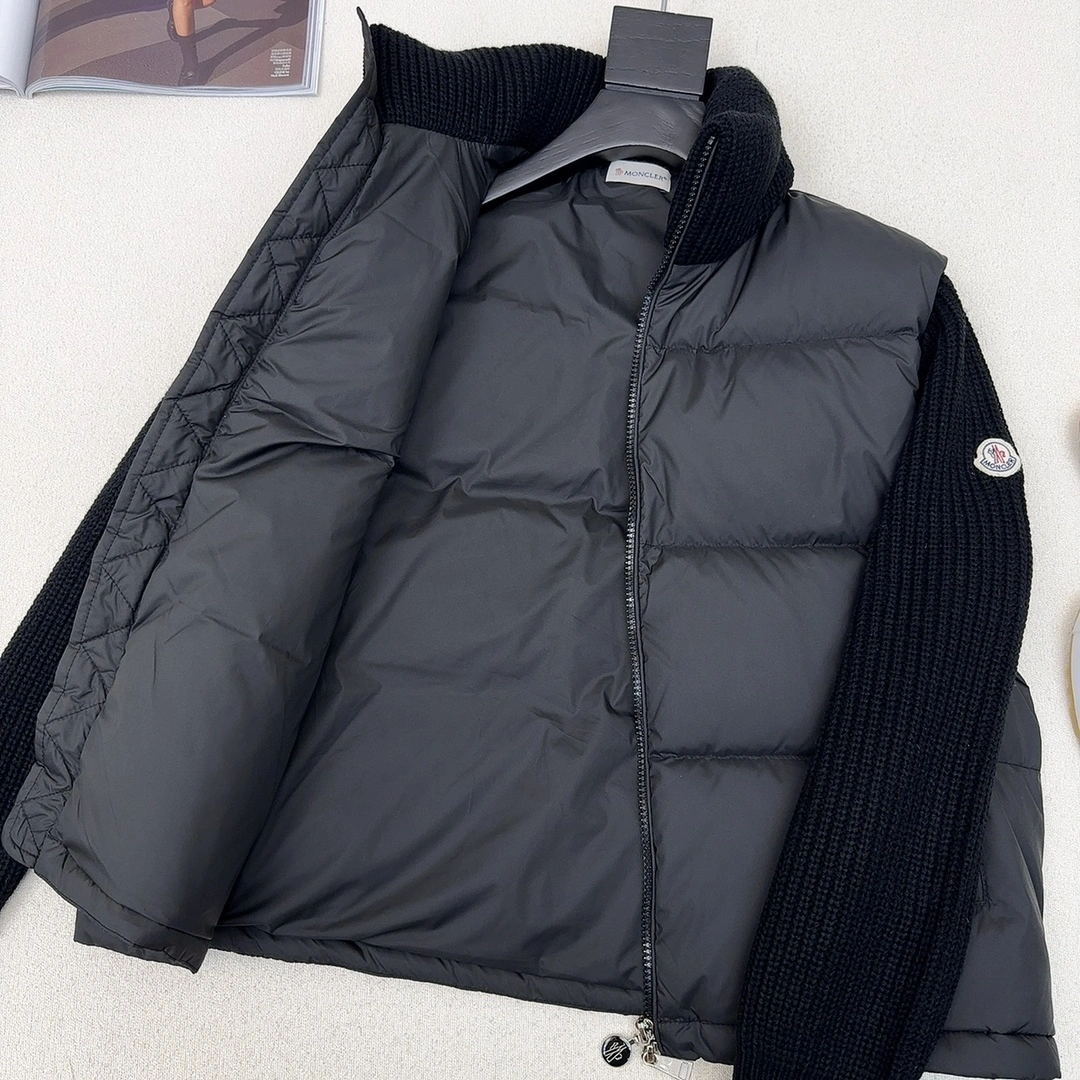 Moncler Down Jackets Stylish 146351