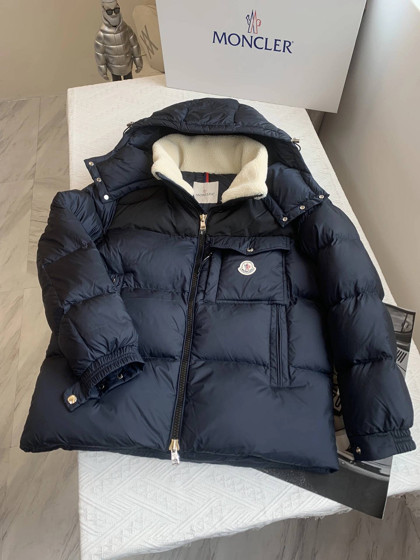 Moncler Down Jackets Tailored 146350