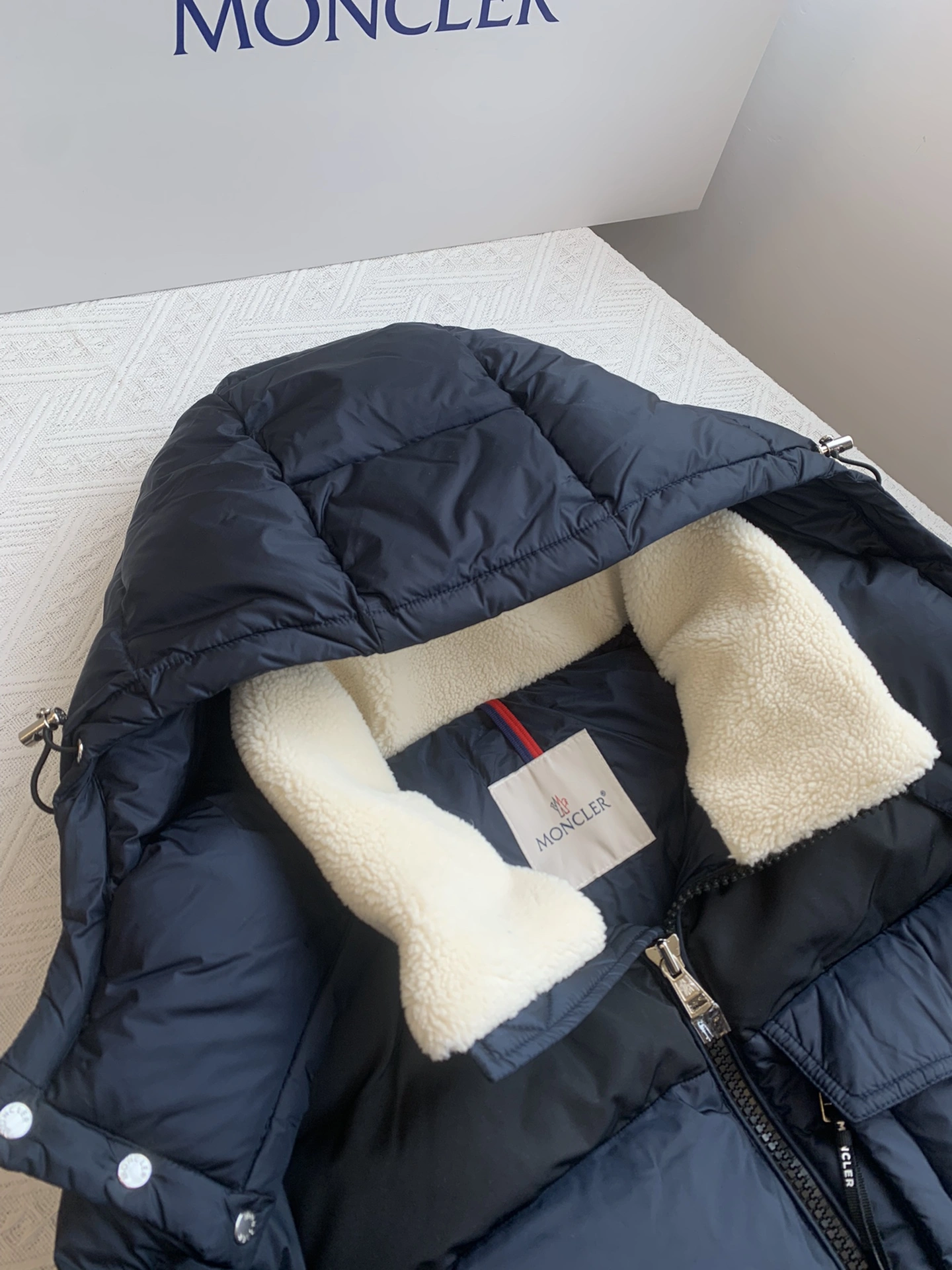Moncler Down Jackets Tailored 146350