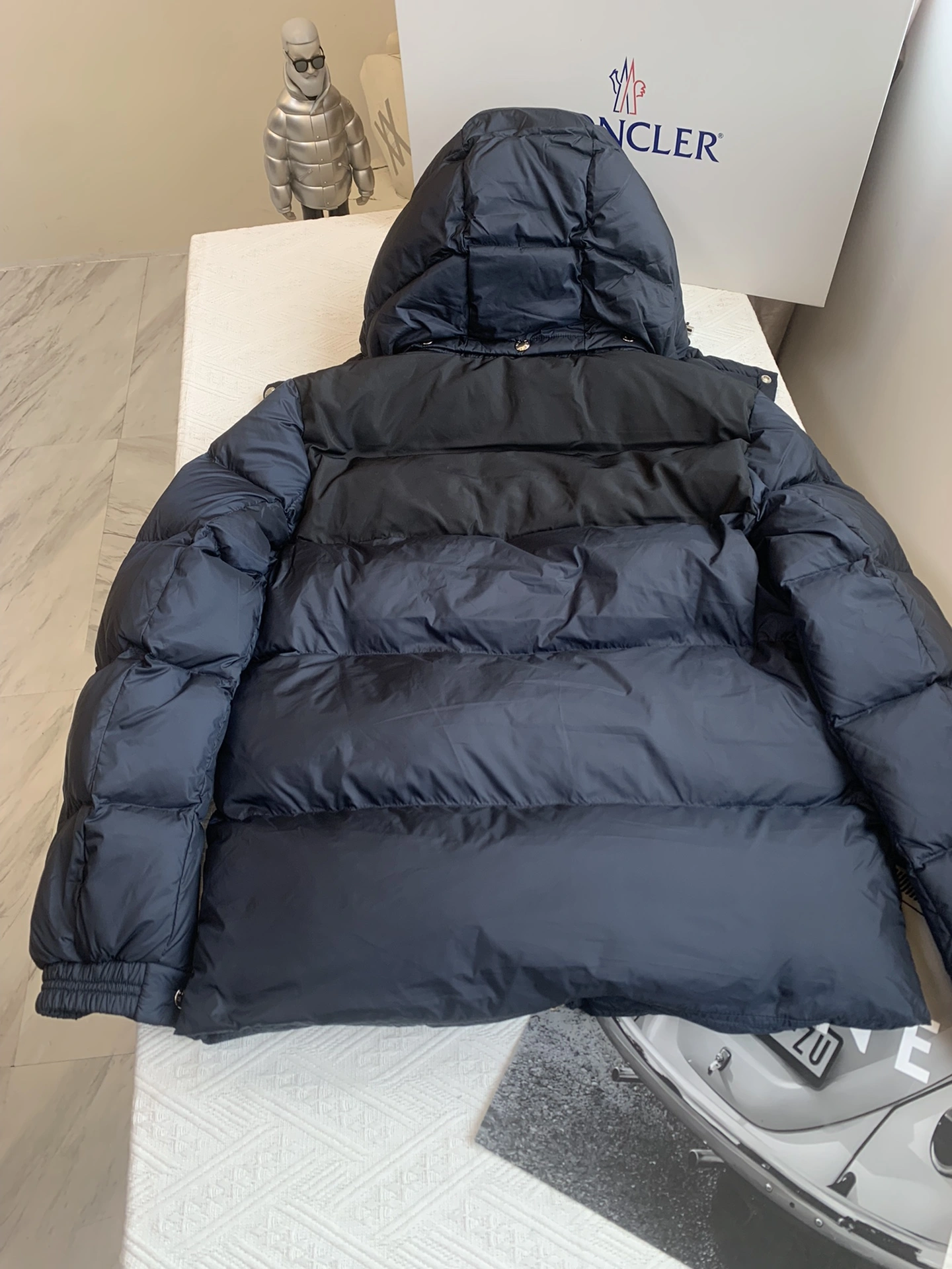 Moncler Down Jackets Tailored 146350