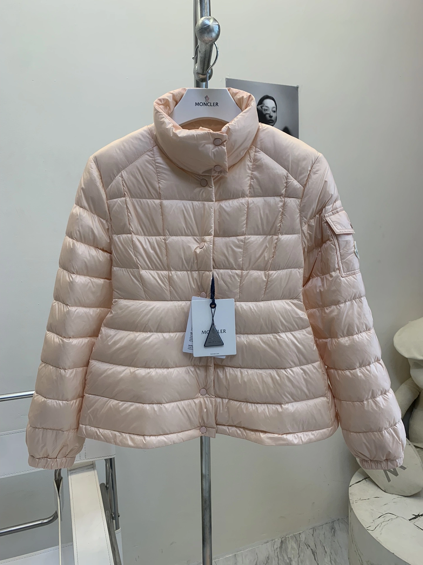 EasyMatch Moncler Down Jackets 146331