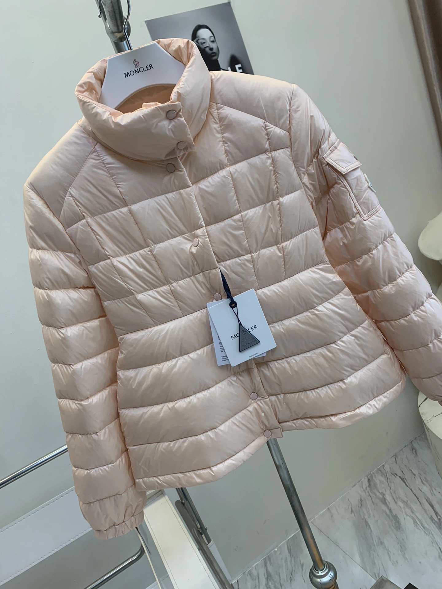EasyMatch Moncler Down Jackets 146331