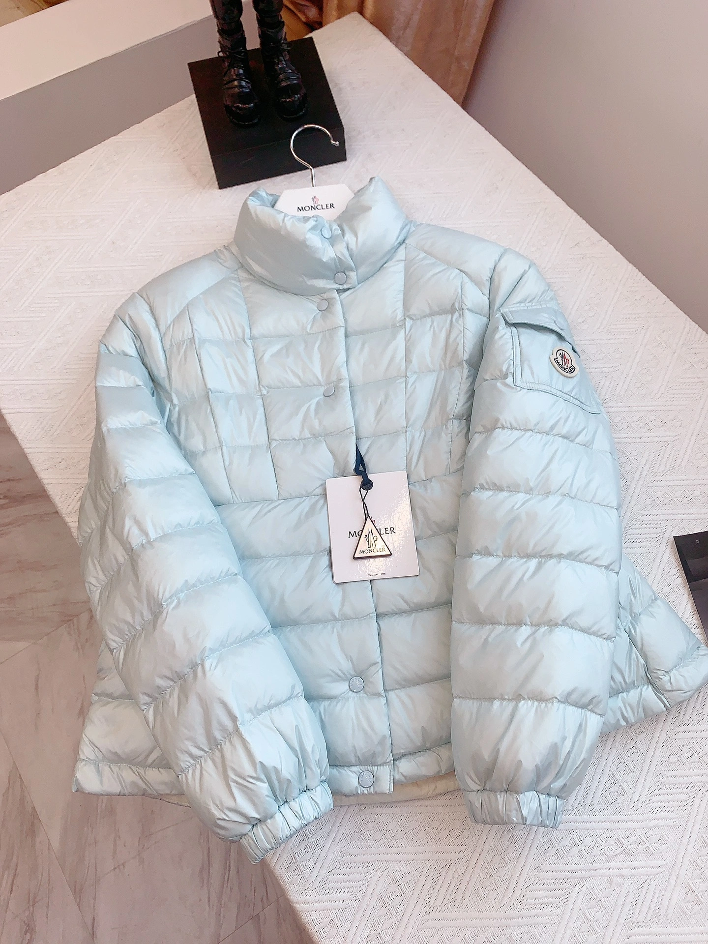 OdorResistant Moncler Down Jackets 146335