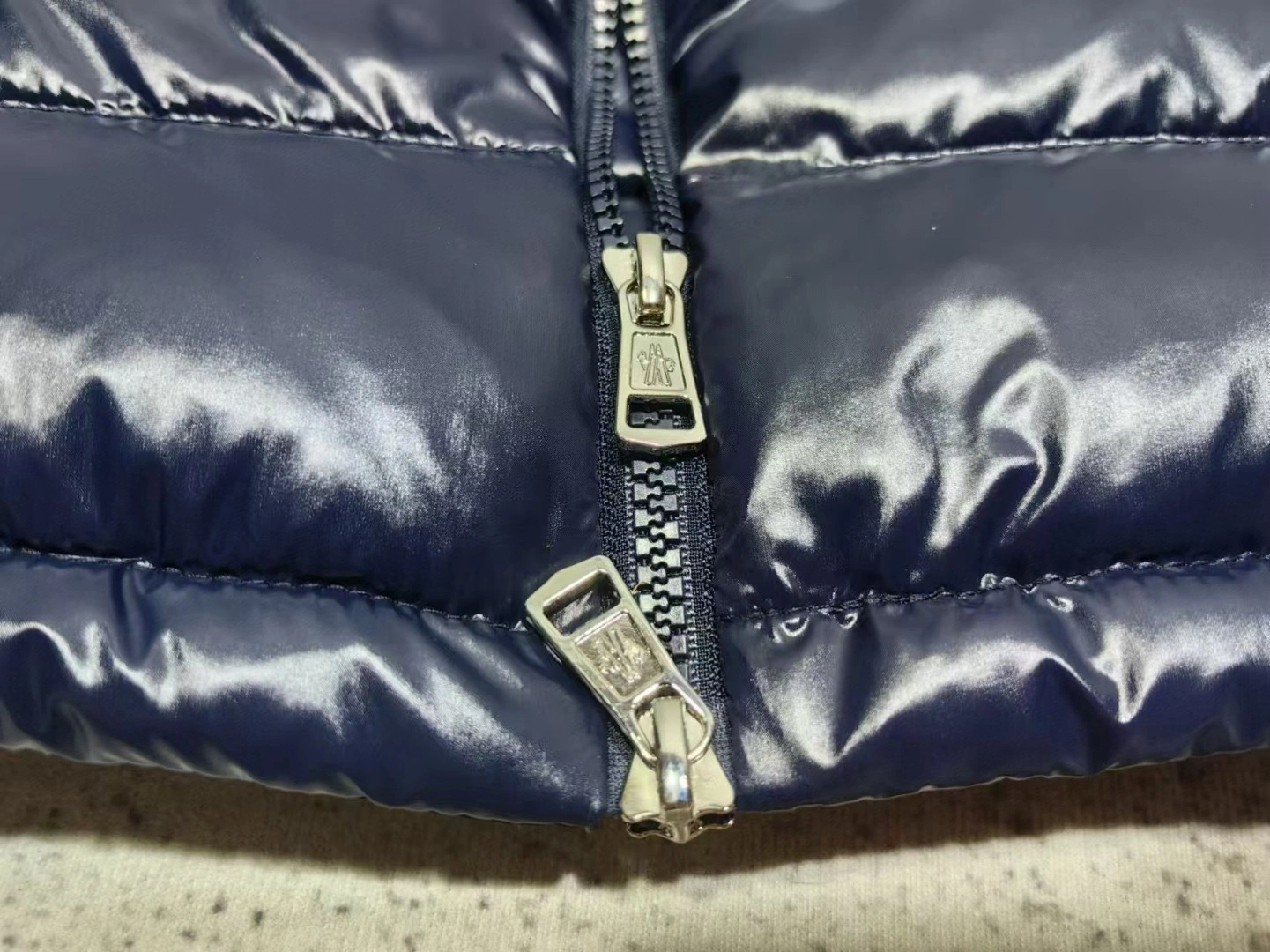 Moncler Down Jackets ComfortFit 146345