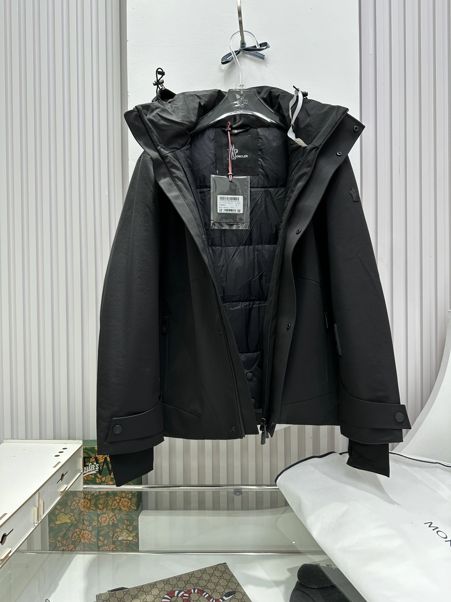 Moncler Down Jackets Original 146330