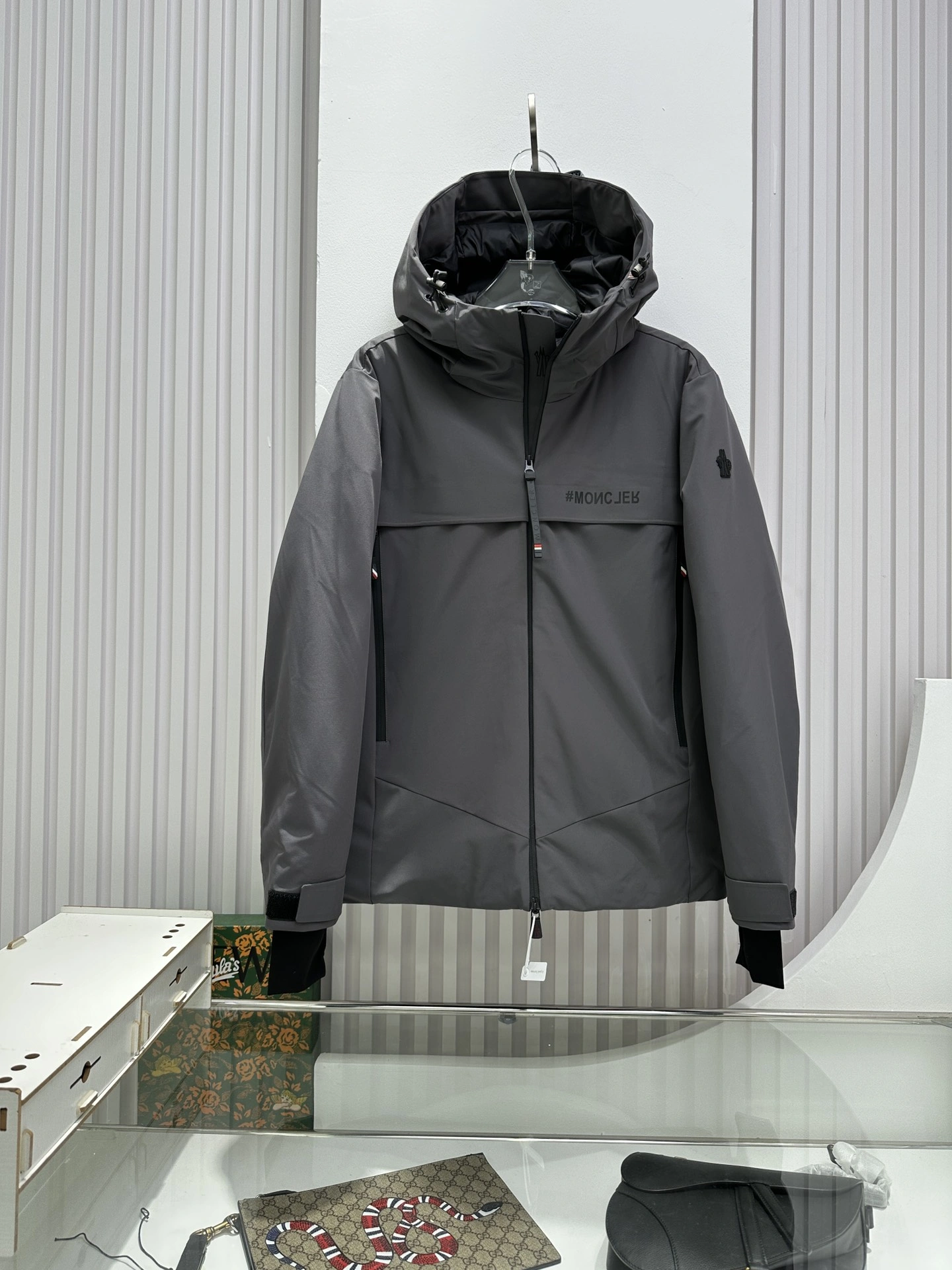 Moncler Down Jackets RelaxedFit 146336