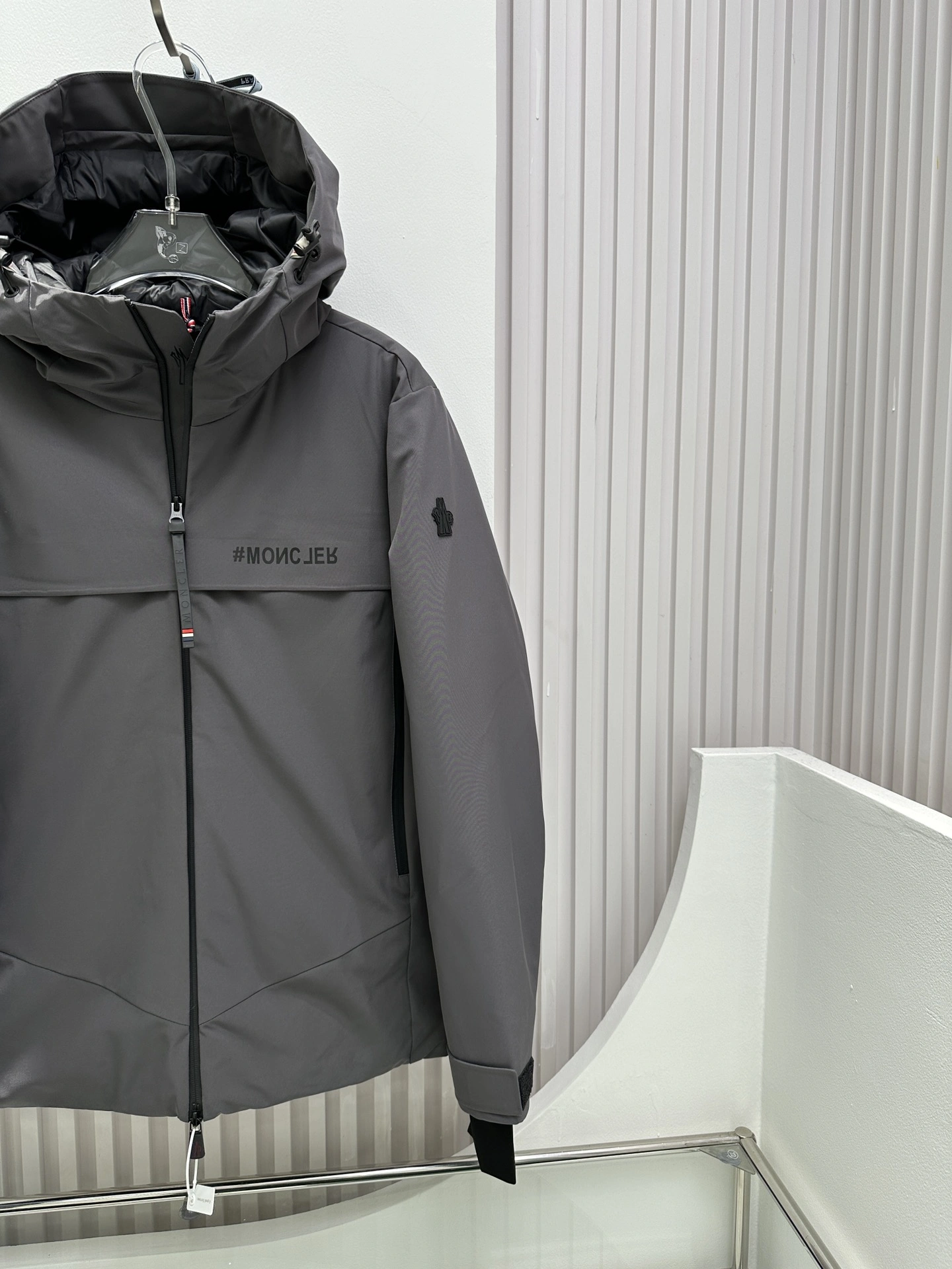Moncler Down Jackets RelaxedFit 146336