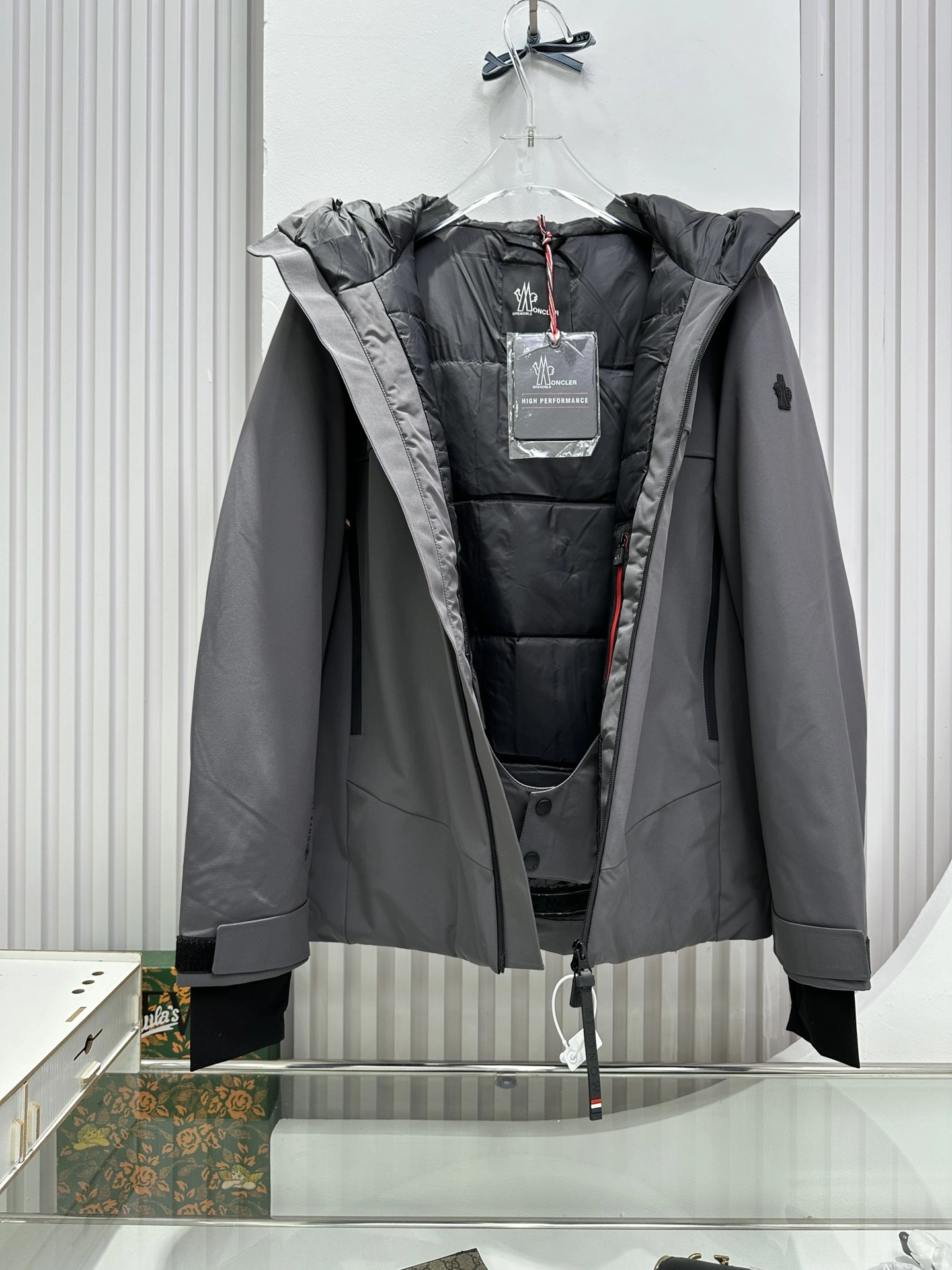 Moncler Down Jackets RelaxedFit 146336