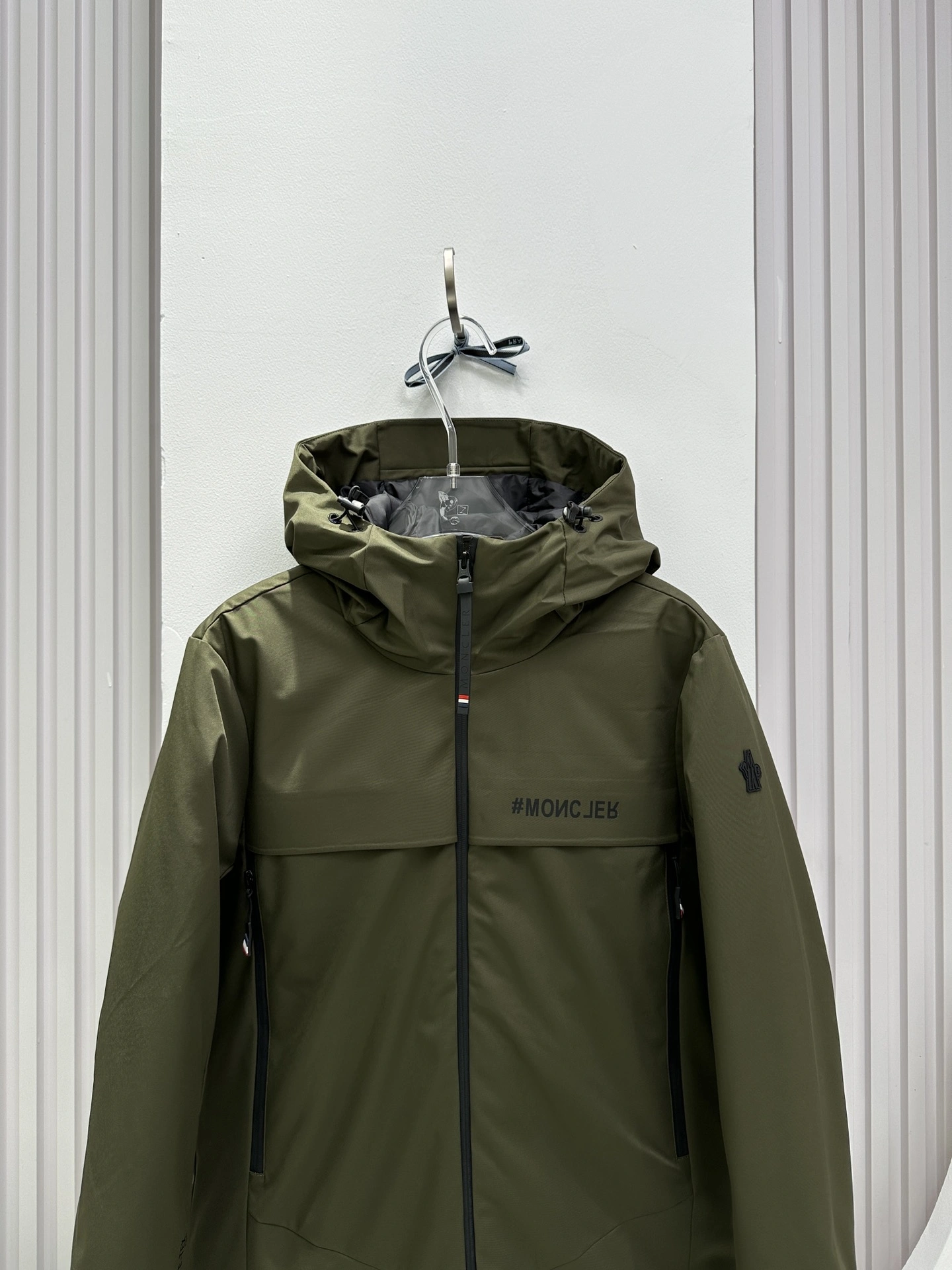 Moncler Down Jackets Colorful 146339