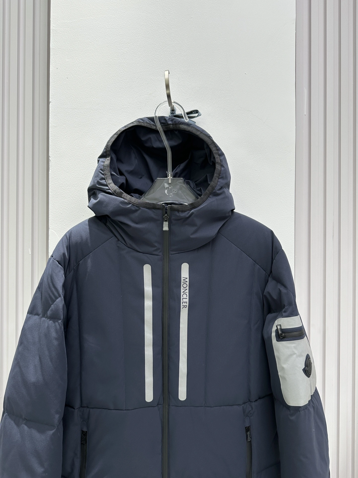 Moncler Down Jackets Comfortable 146344