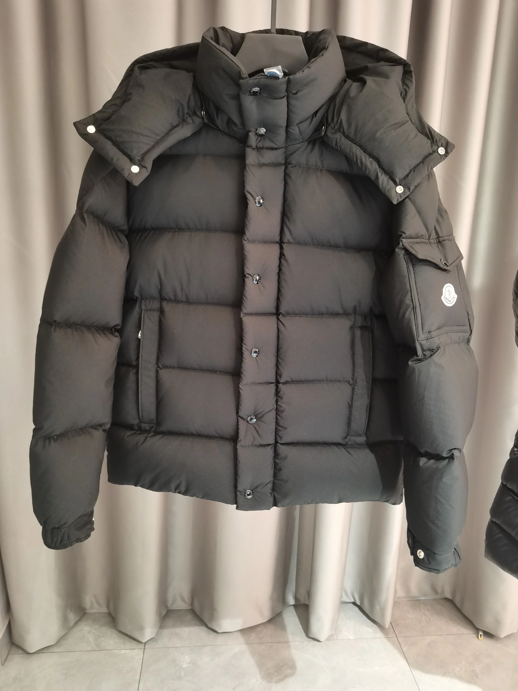 Moncler Down Jackets Tailored 146321