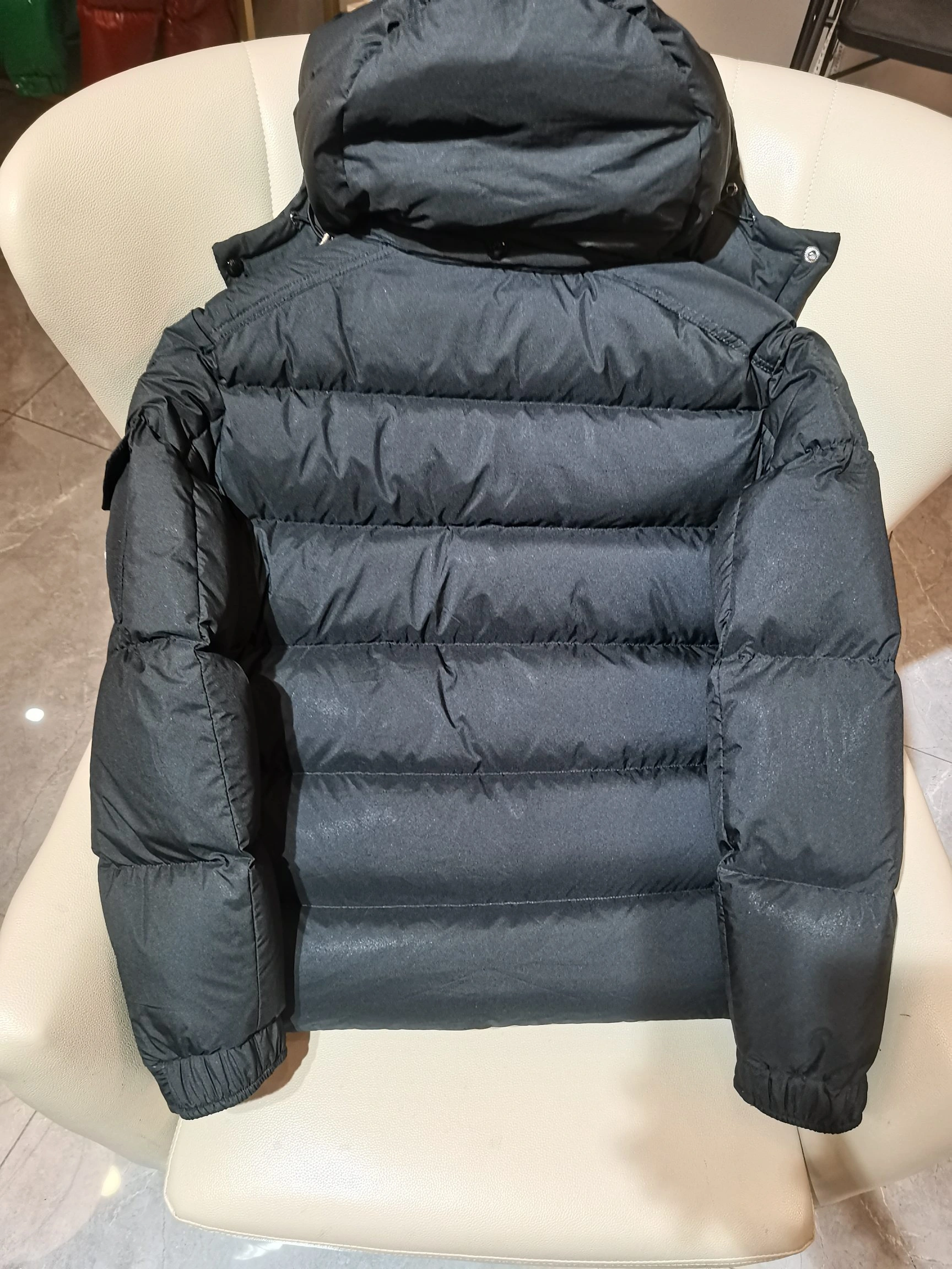 Moncler Down Jackets Tailored 146321
