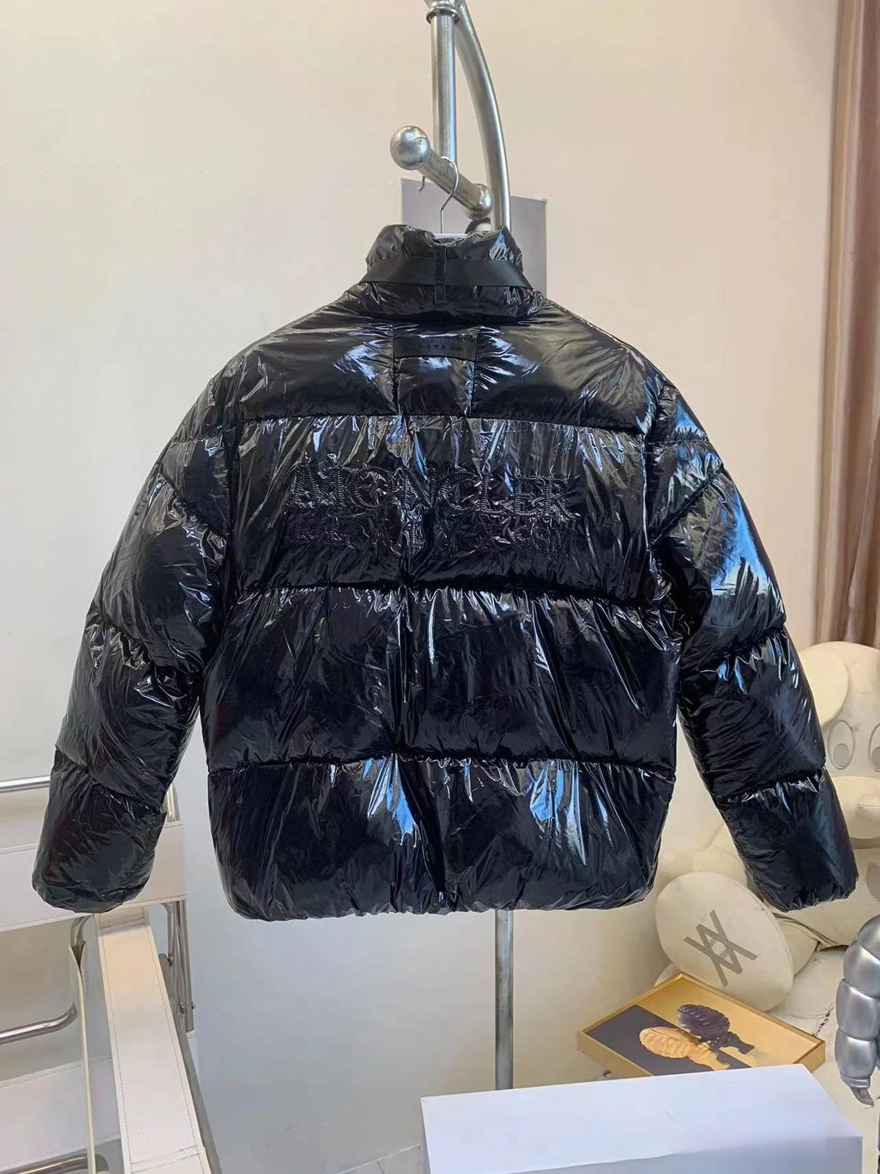 HighPerformance Moncler Down Jackets 146327
