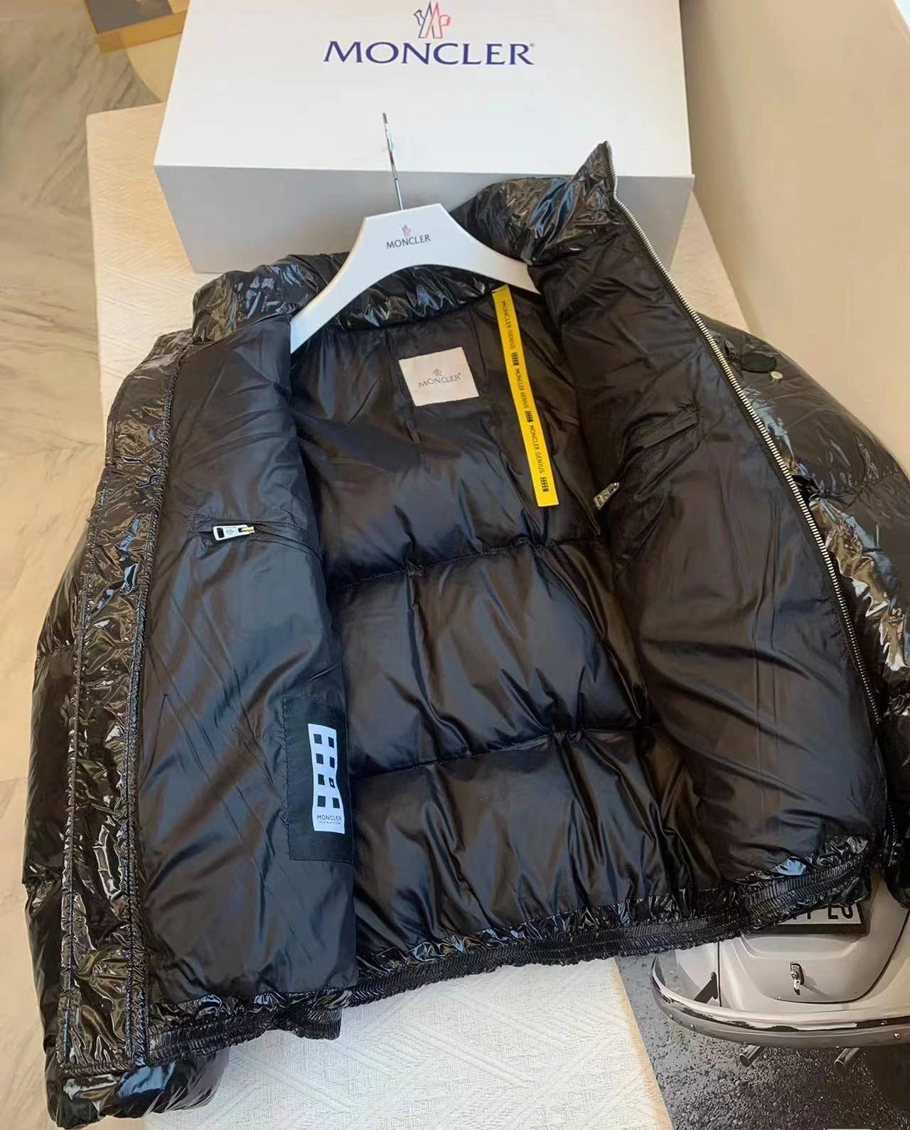HighPerformance Moncler Down Jackets 146327