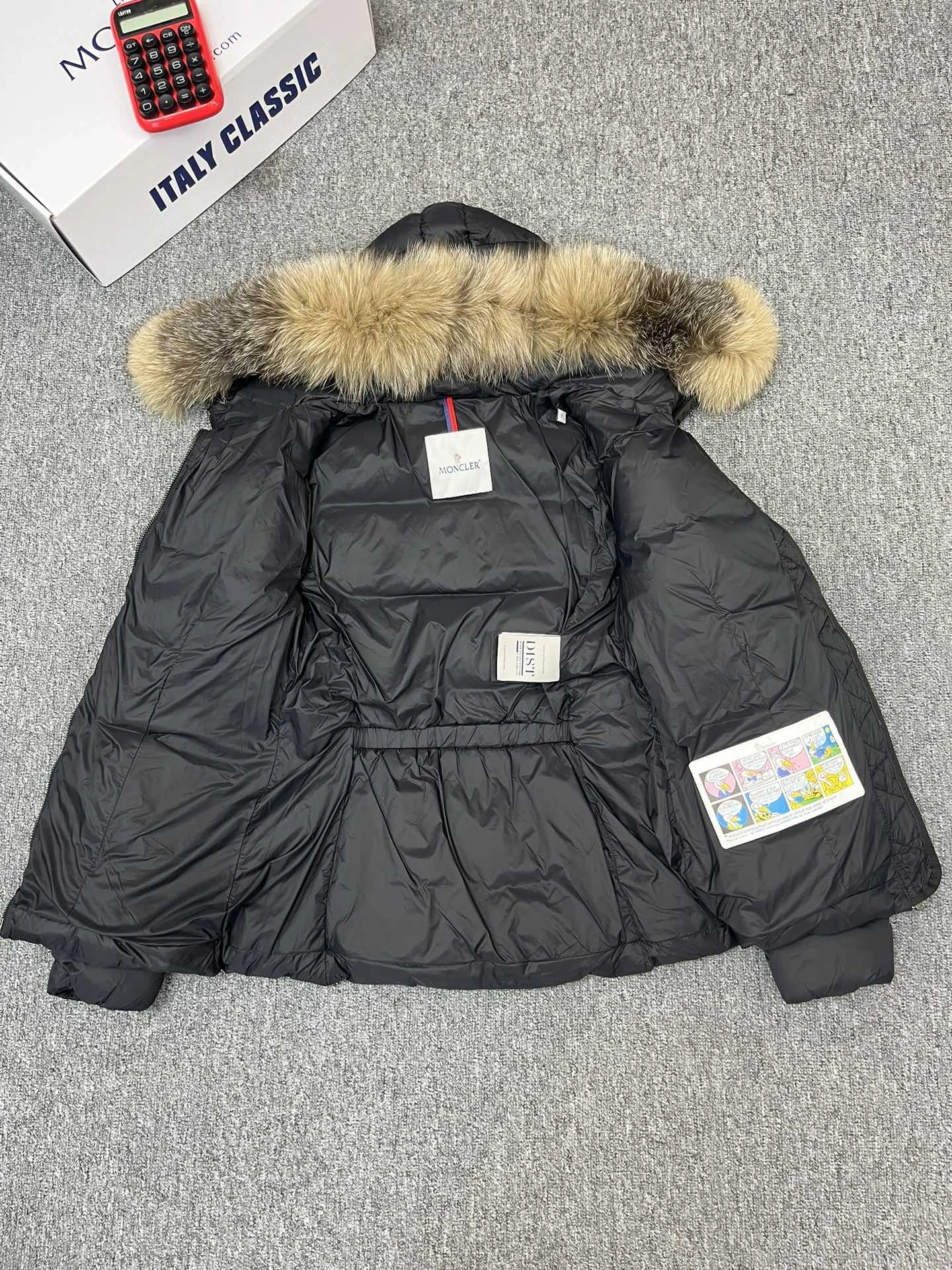 Moncler Down Jackets UrbanStyle 146328